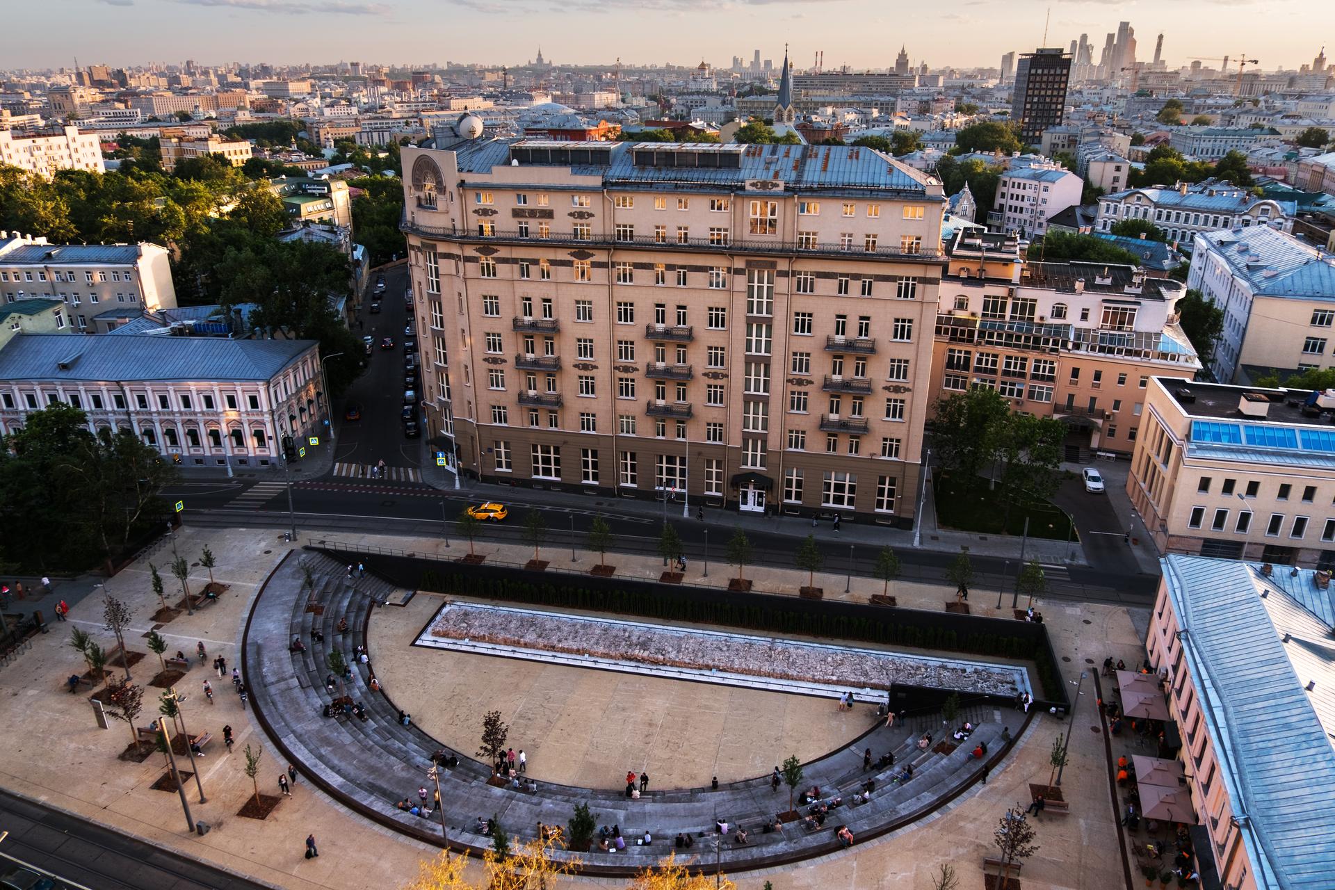 Moscow Street - image 6