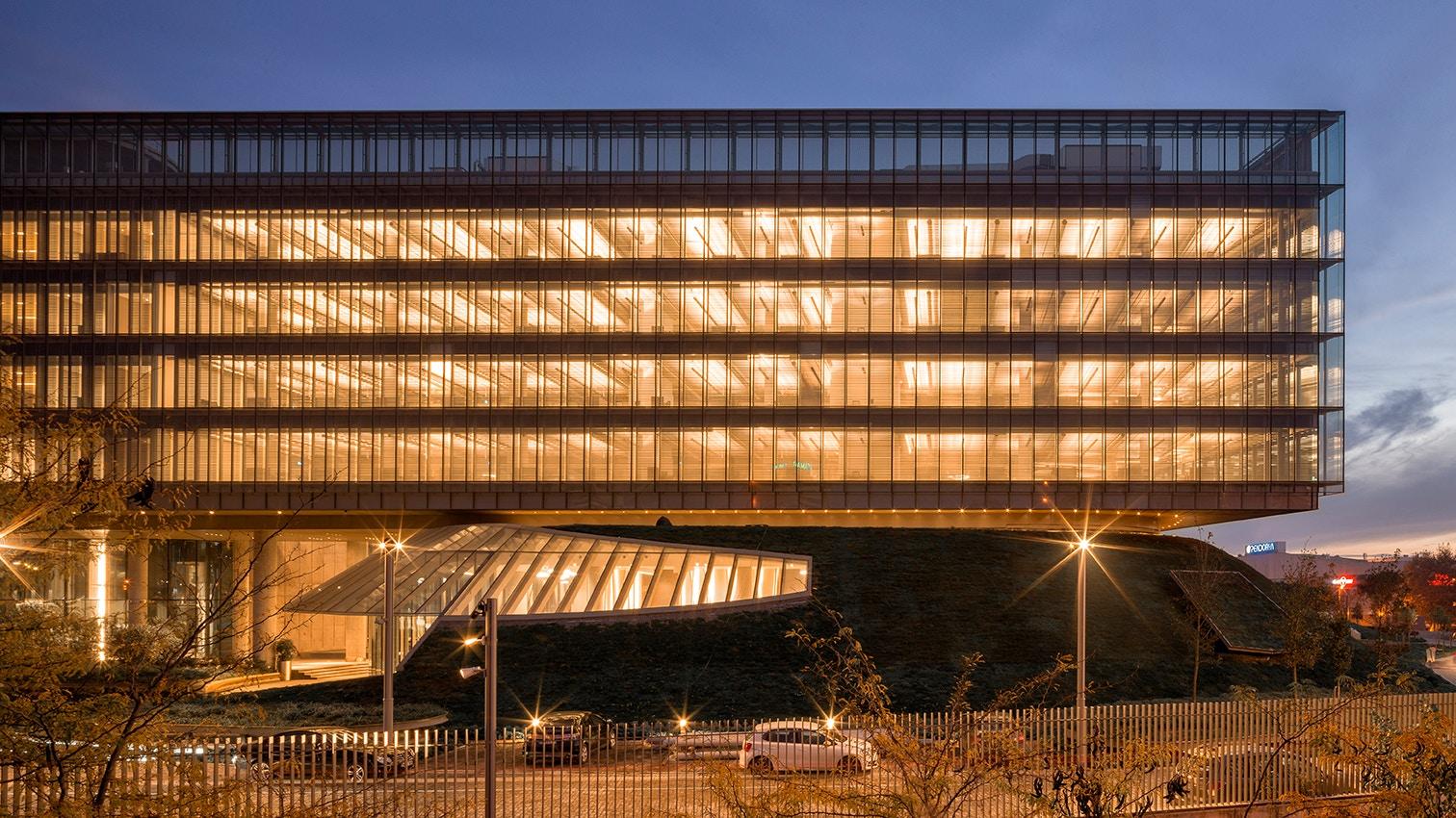 Garanti Bank Technology Campus - image 2