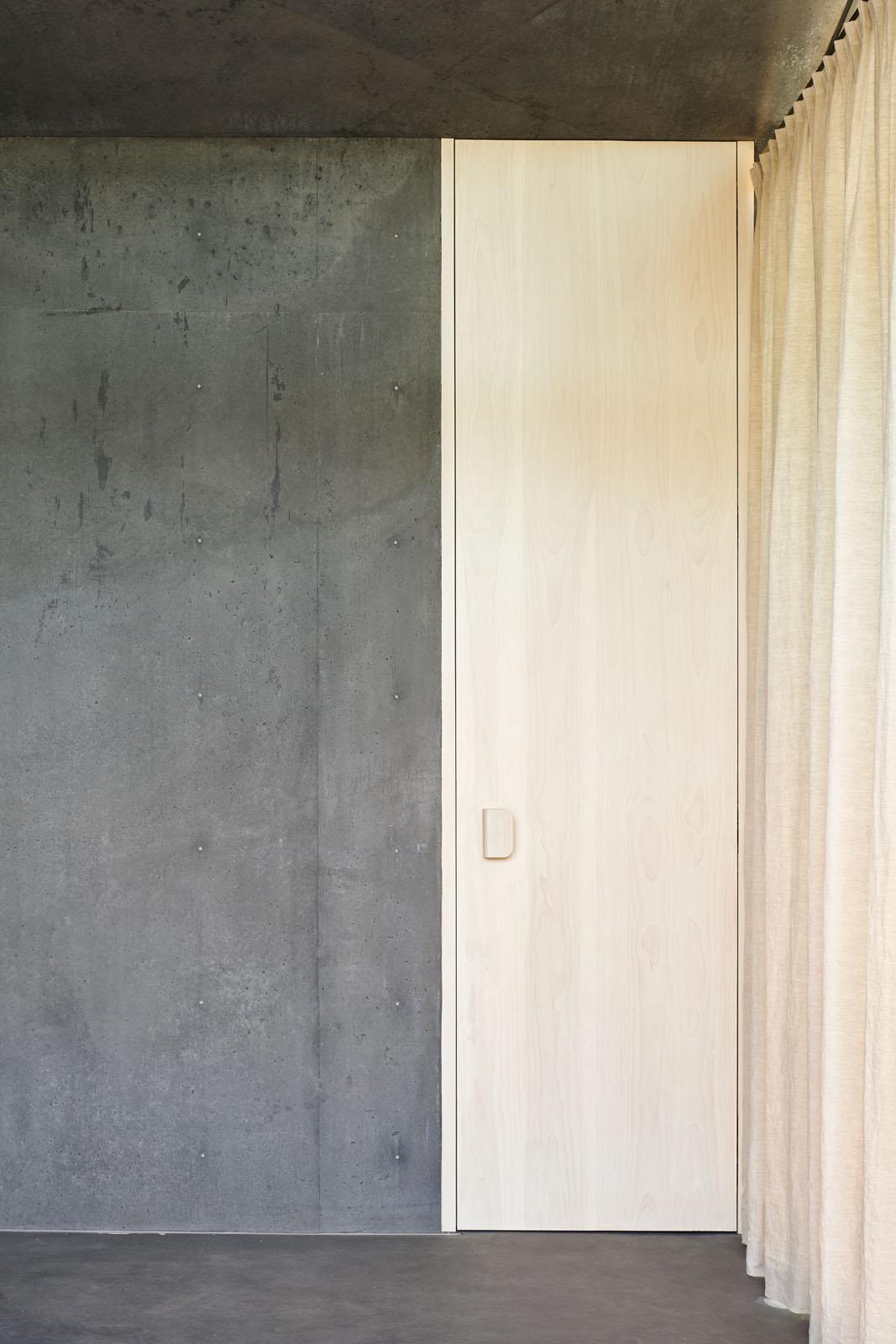 Ridge House - image 11