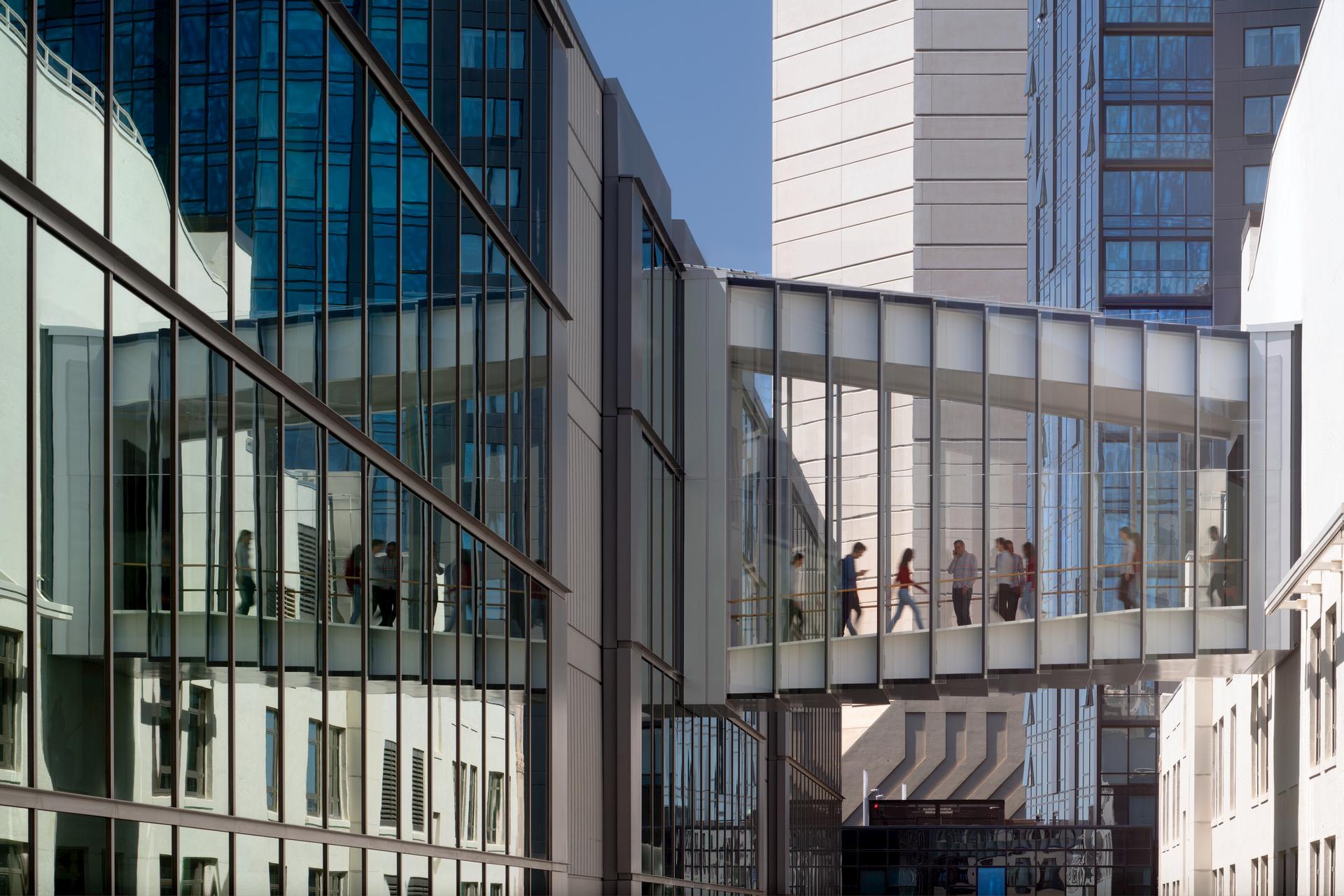 Twitter Skybridge - image 2