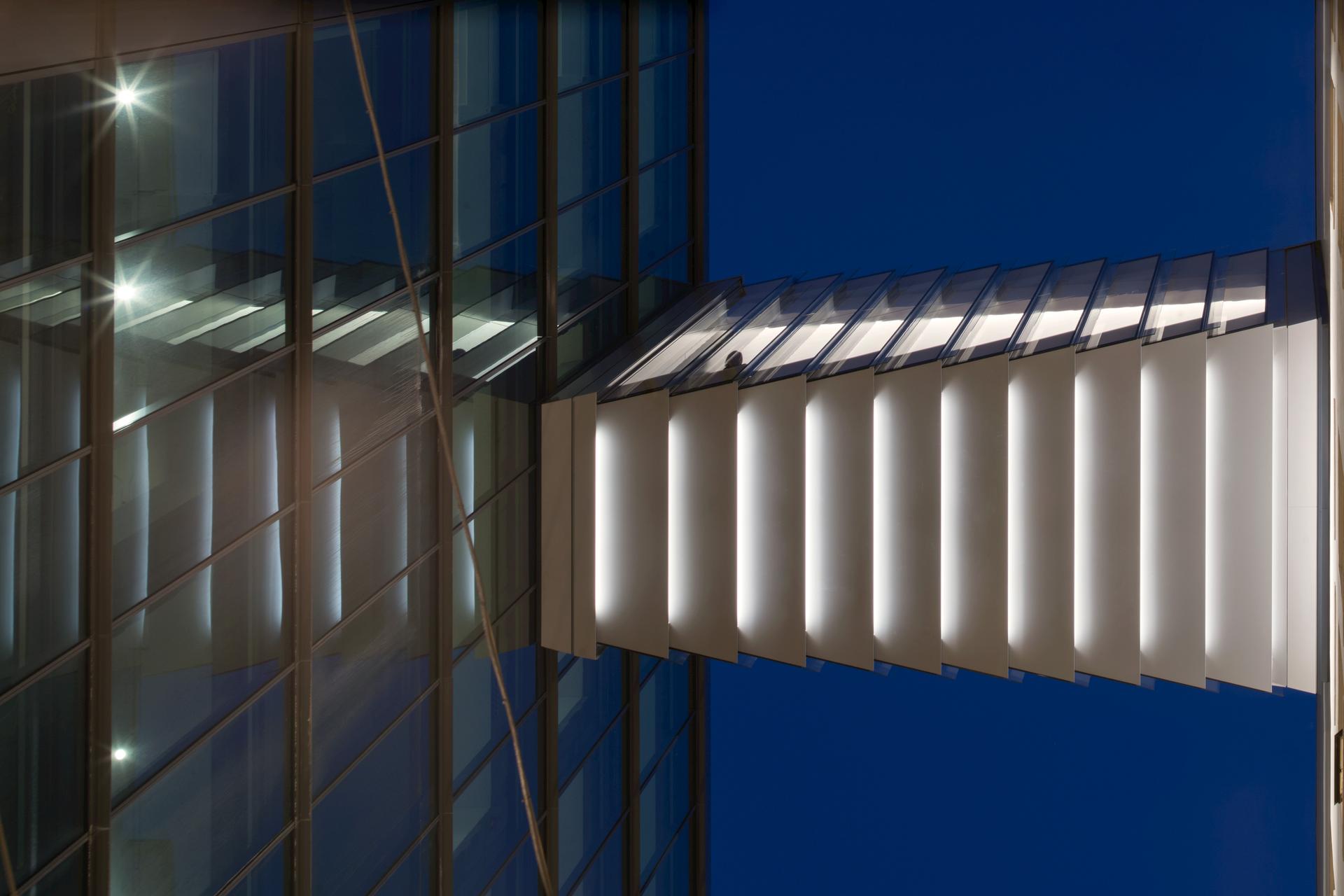 Twitter Skybridge - image 3