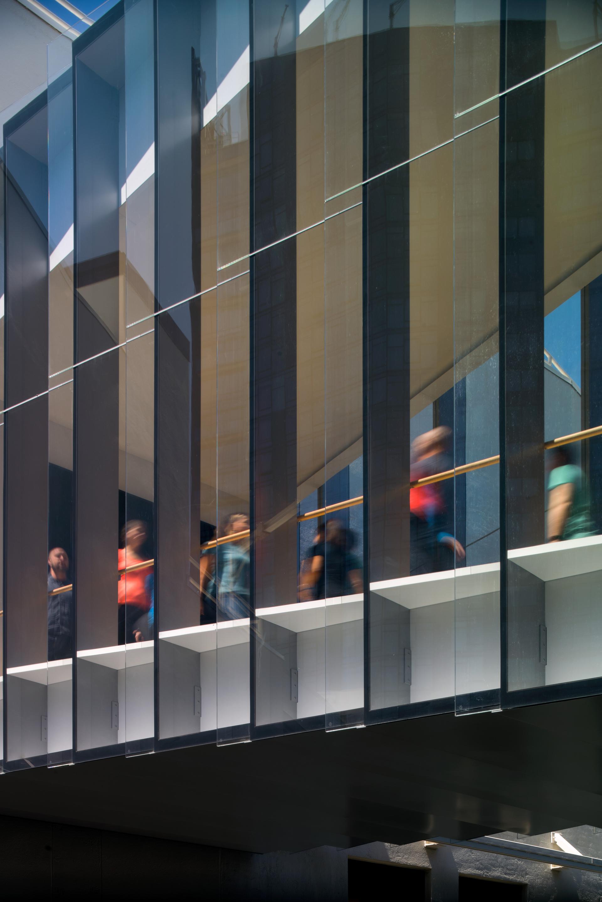Twitter Skybridge - image 7