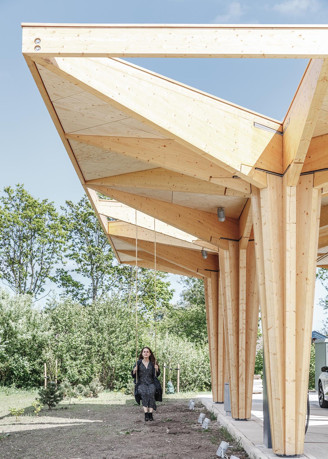 Ultra-Fast Charging Stations - image 6