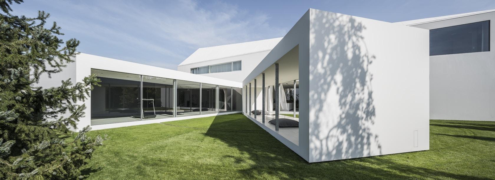 Quadrant House - image 7
