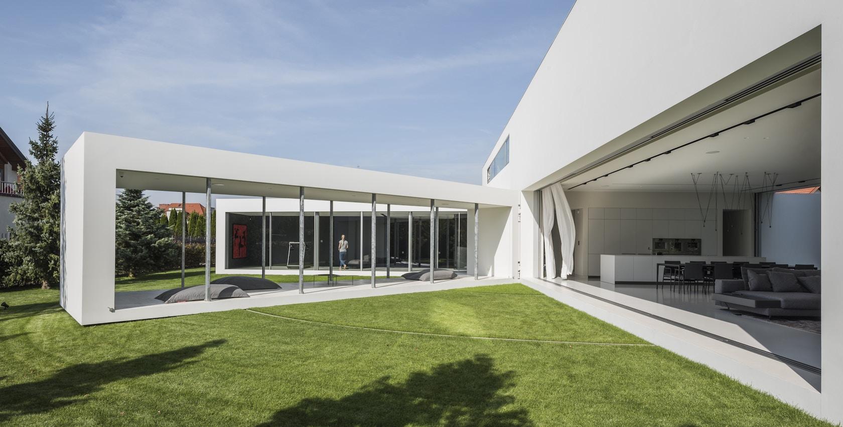 Quadrant House - image 8