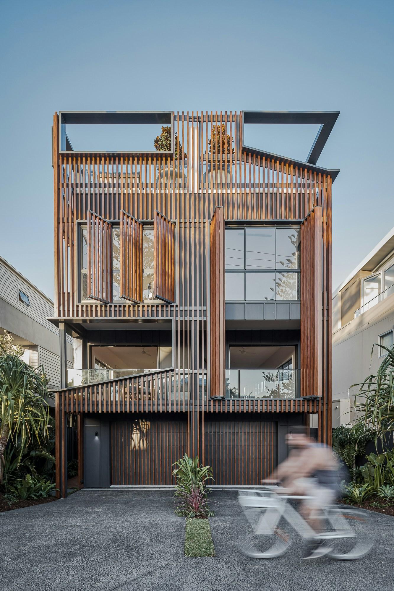 08 Albatross Avenue - image 2