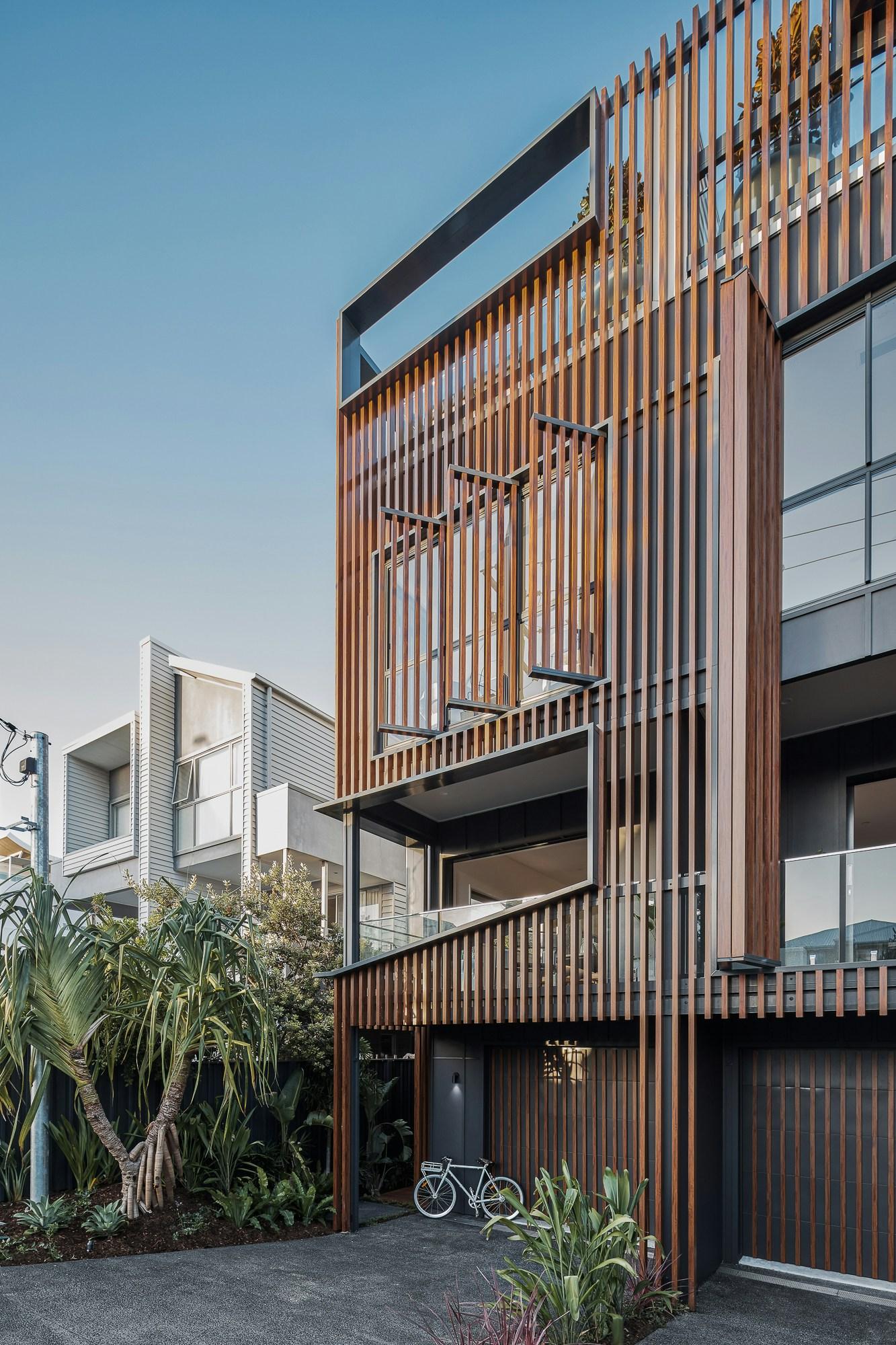 08 Albatross Avenue - image 3