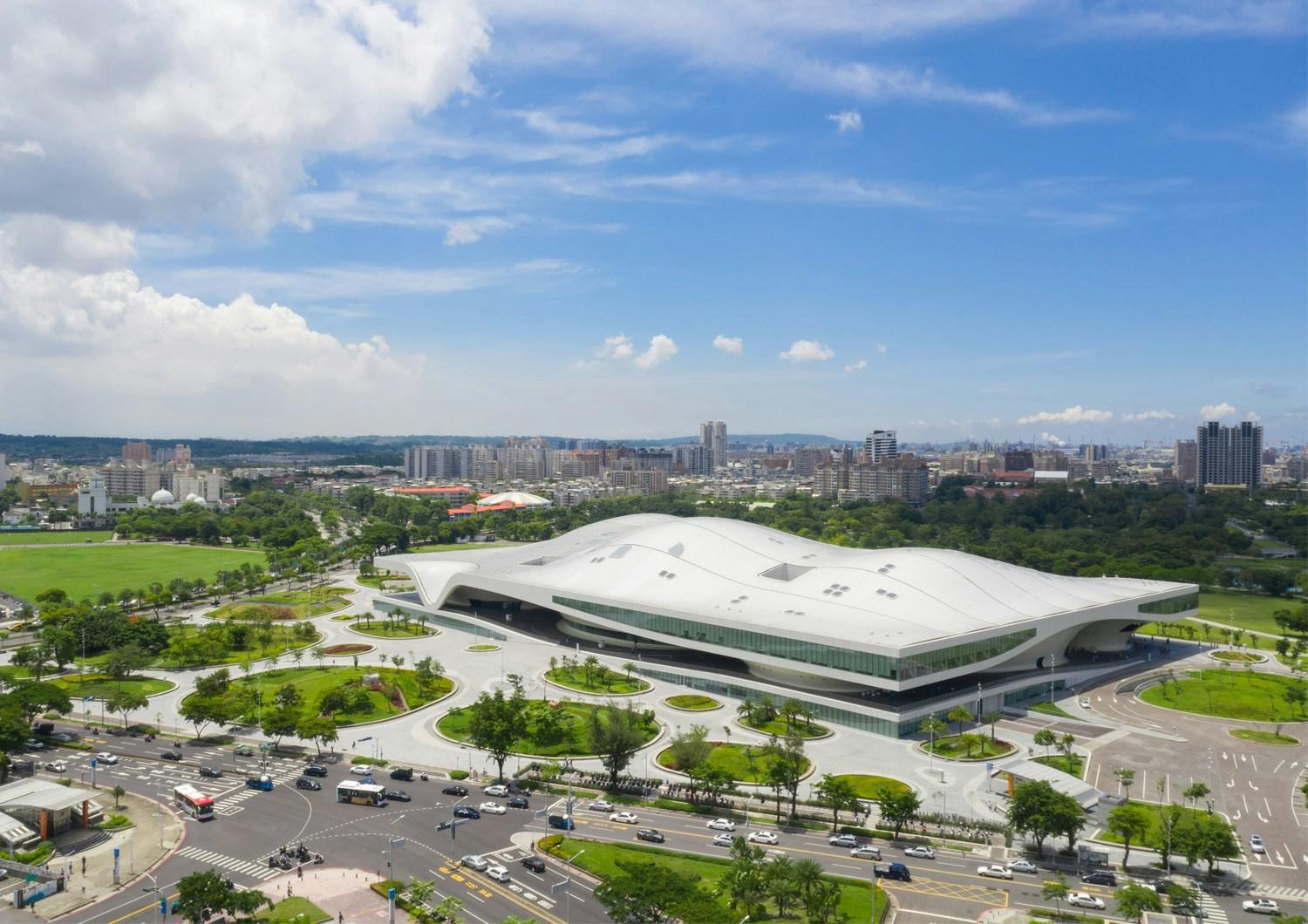 National Kaohsiung Centre for the Arts (Wei-Wu-Ying) - image 2