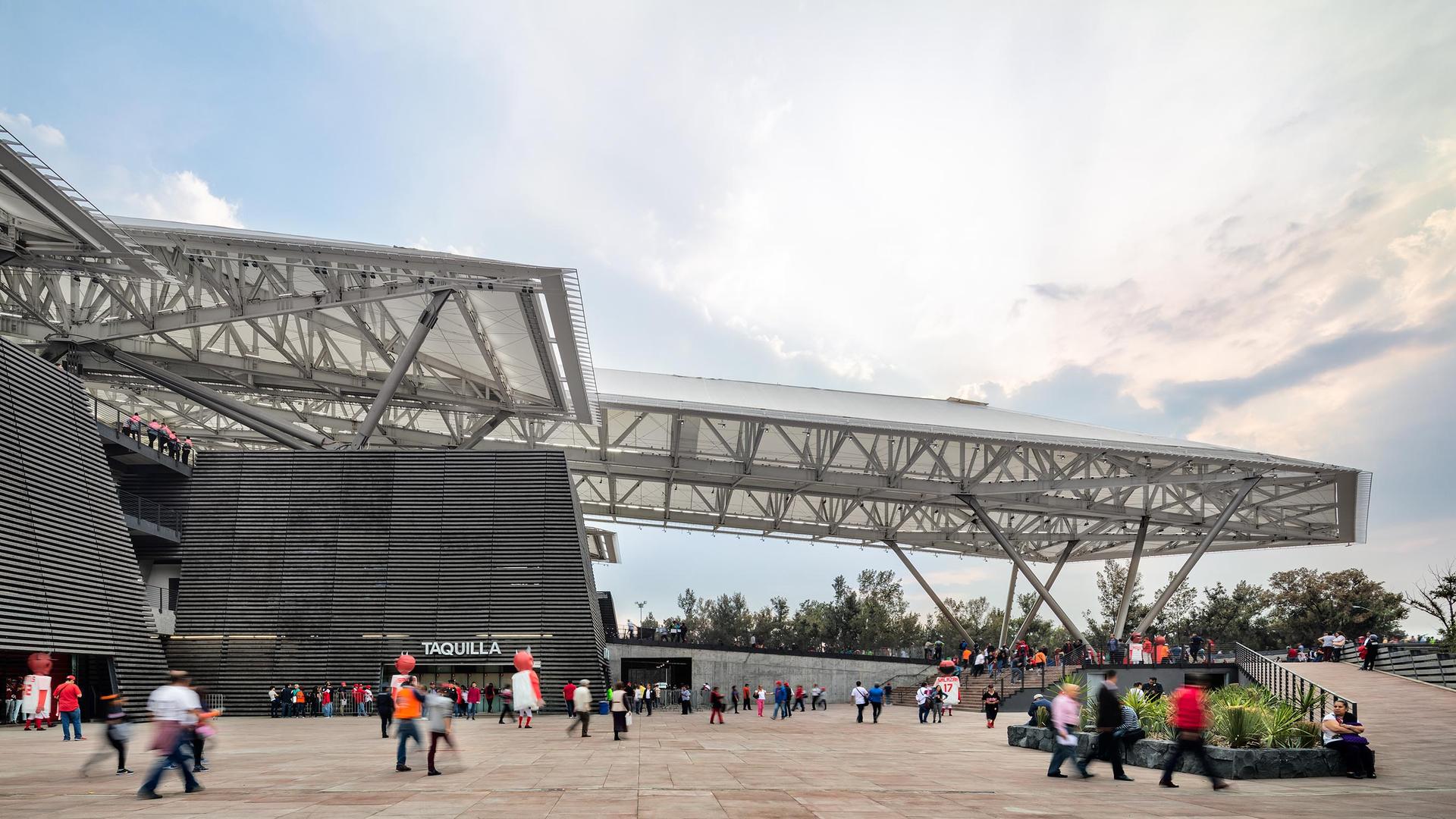 Diablos Rojos Stadium - image 3