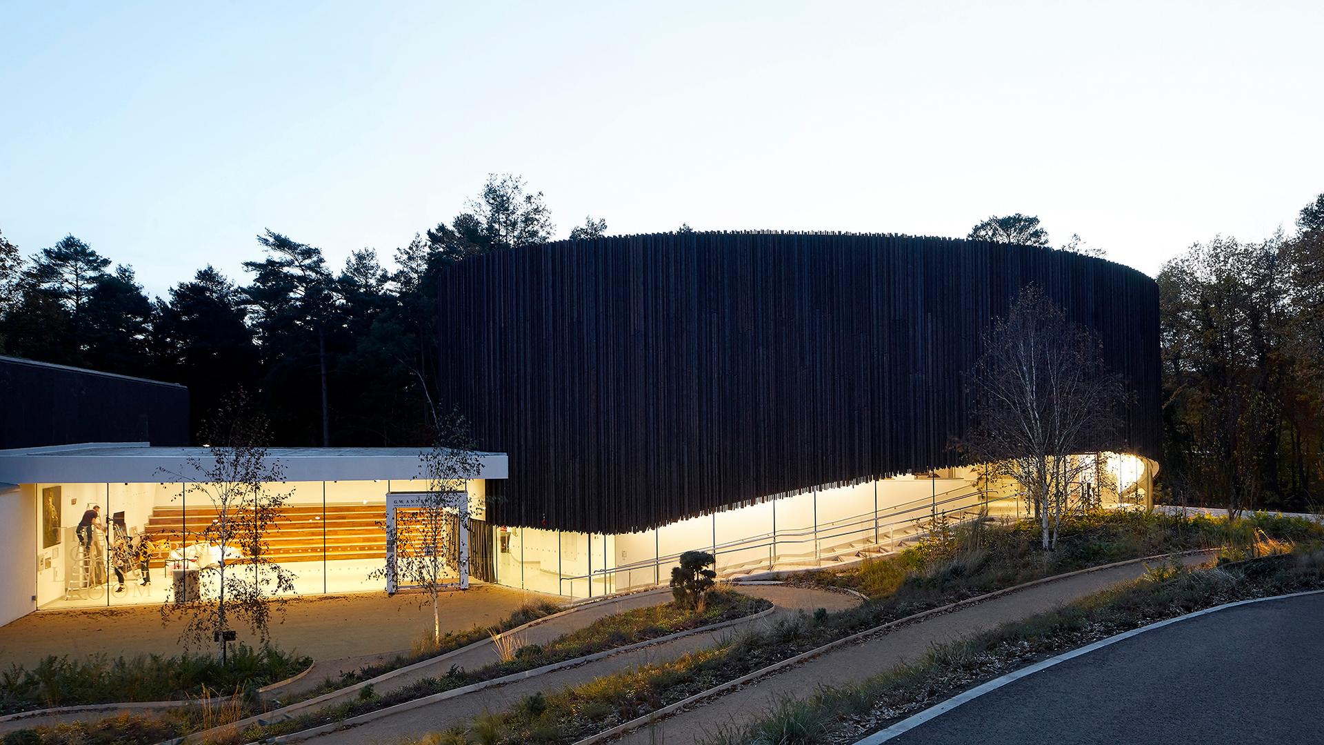 G.W.Annenberg Performing Arts Centre - image 5