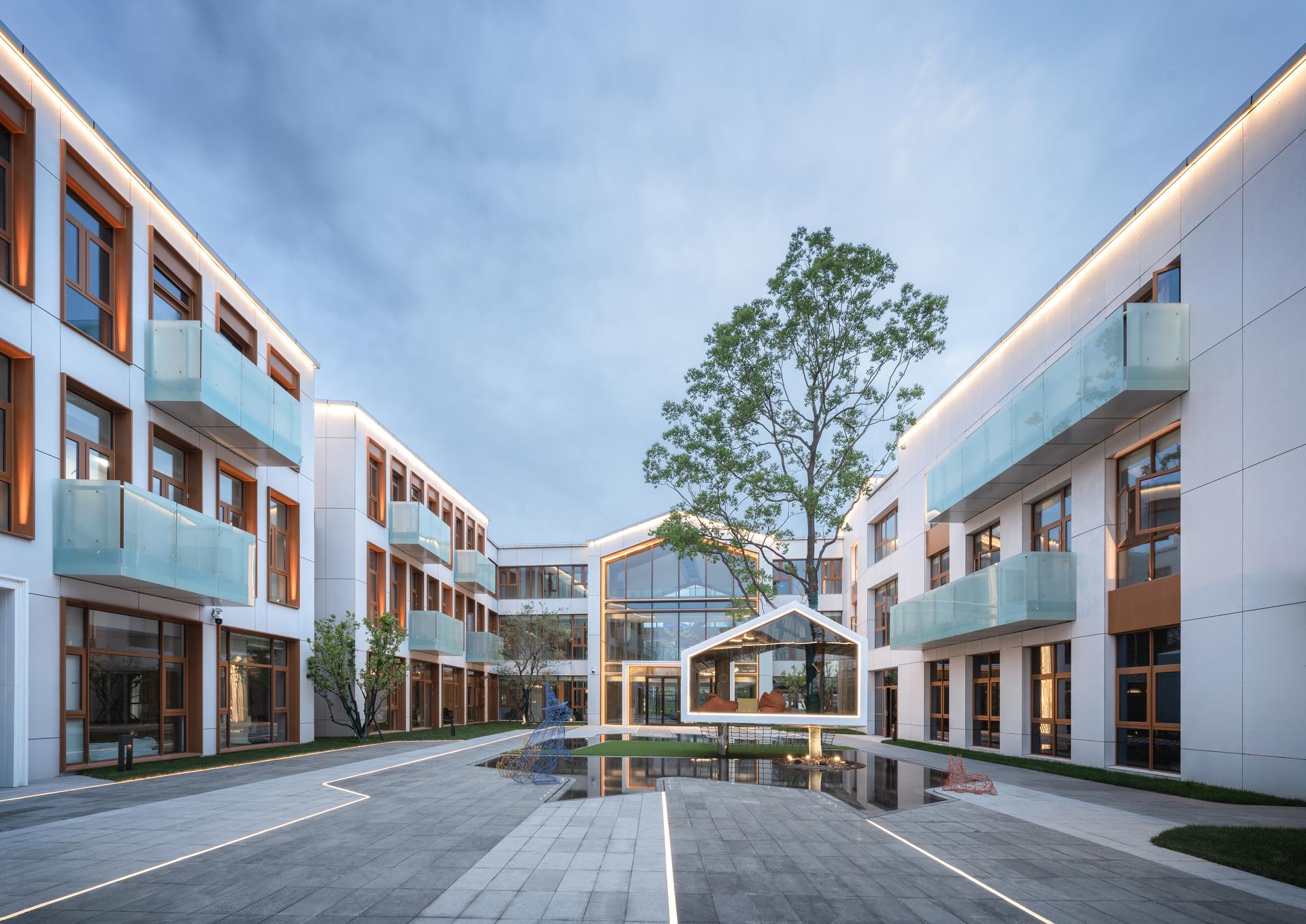 Nanjing Galaxy WORLD • Galaxy Kindergarten - image 2