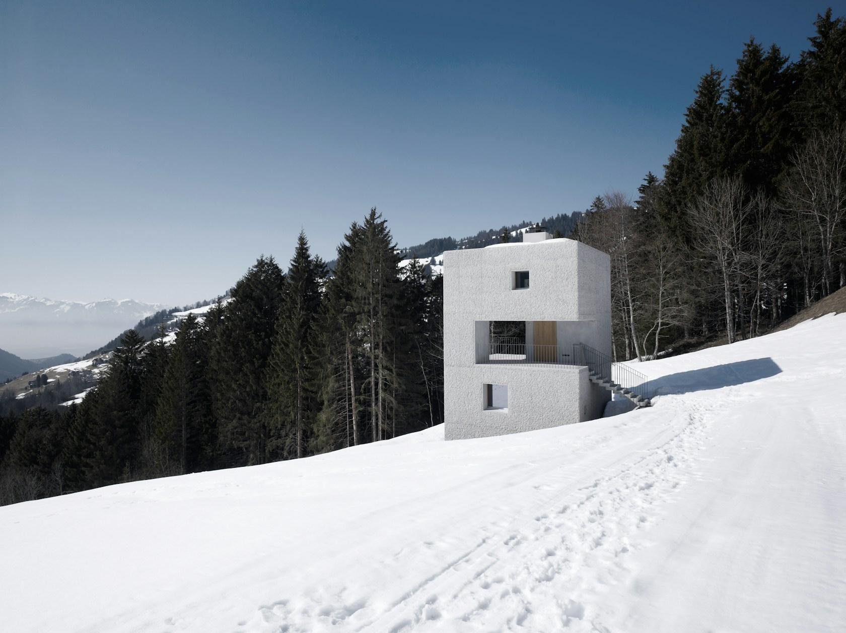 Mountain Cabin in Laternser Valley - image 3