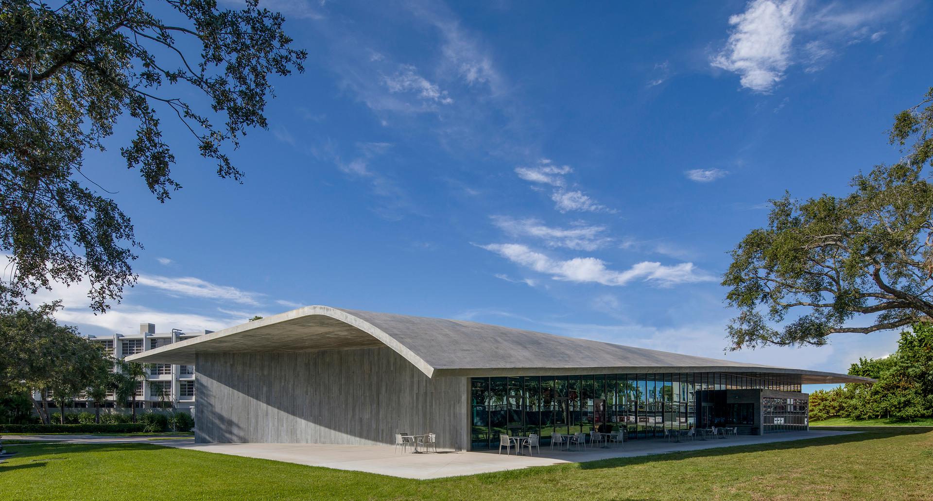 University of Miami School of Architecture Thomas P. Murphy Design Studio Building