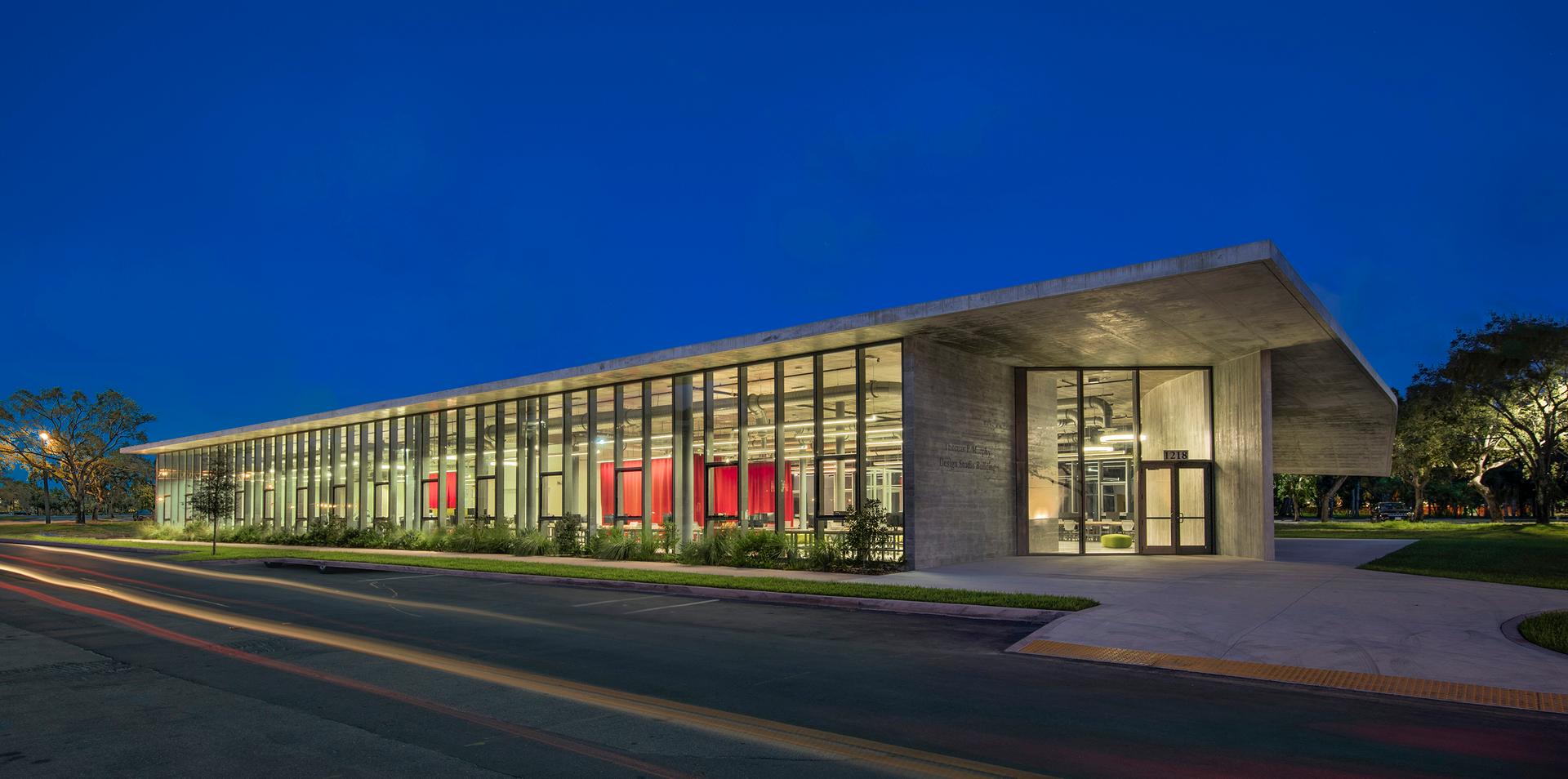 University of Miami School of Architecture Thomas P. Murphy Design Studio Building - image 6