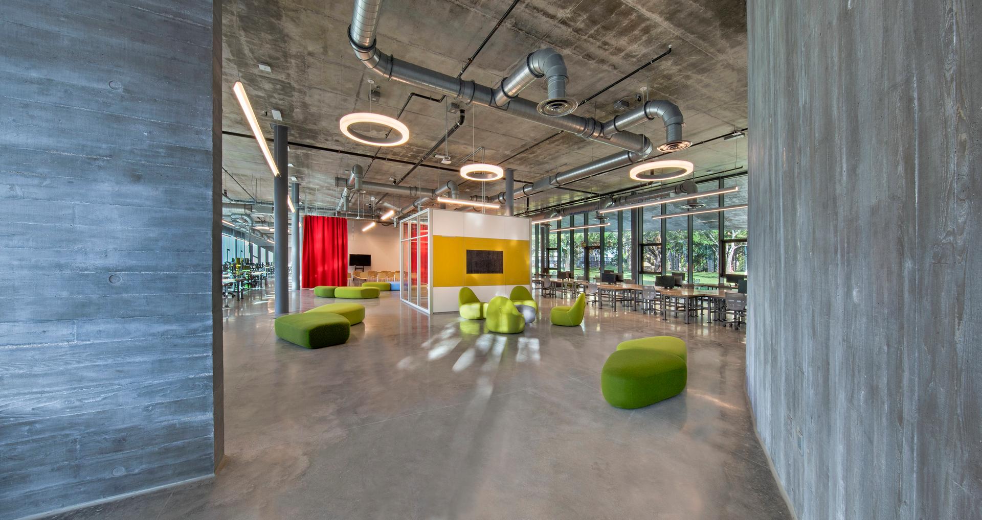 University of Miami School of Architecture Thomas P. Murphy Design Studio Building - image 4