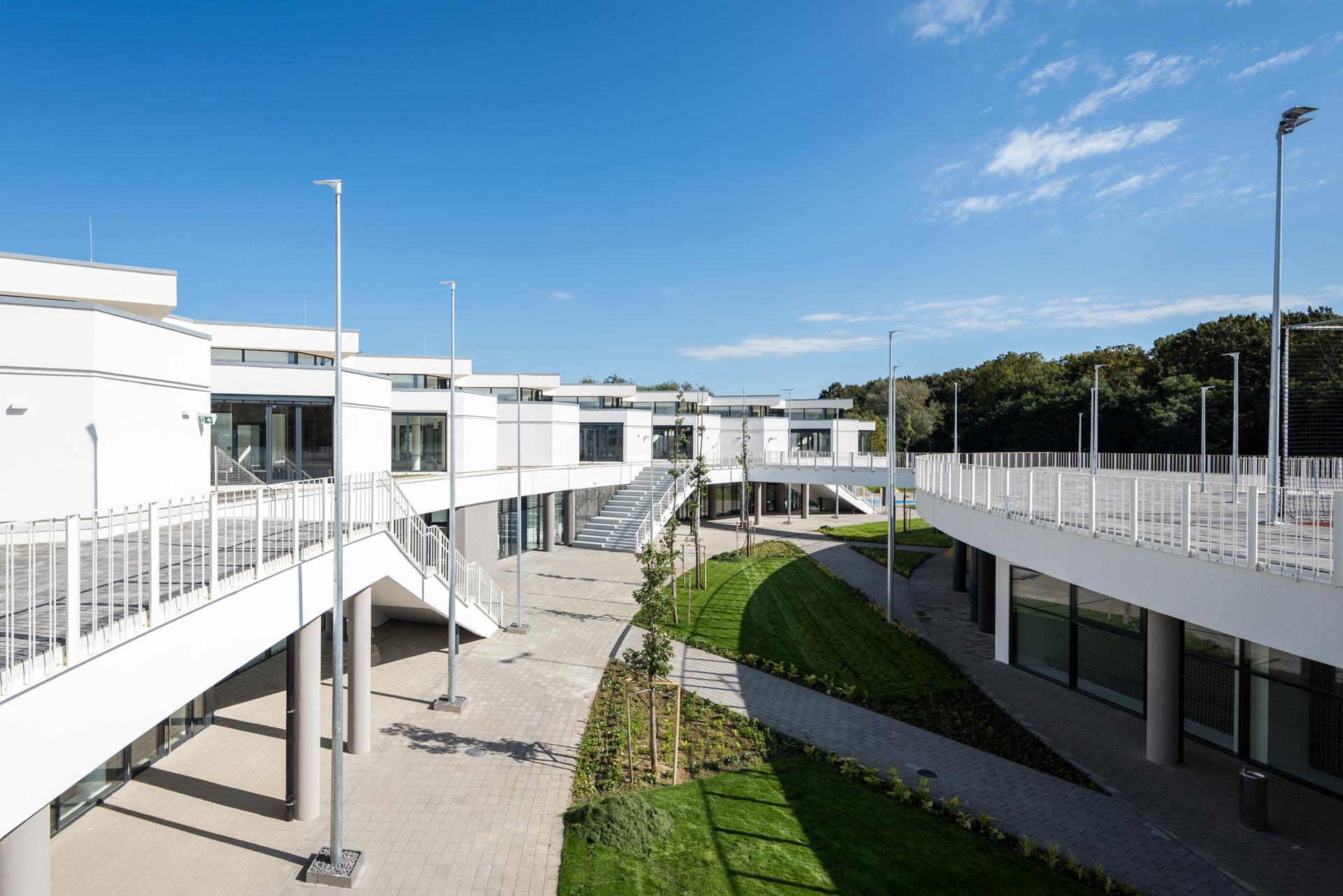 International School of Debrecen - image 6