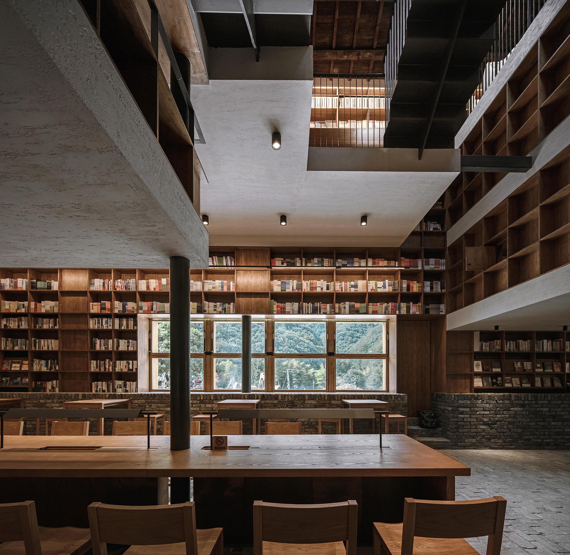 Capsule hotel in a rural library - image 15