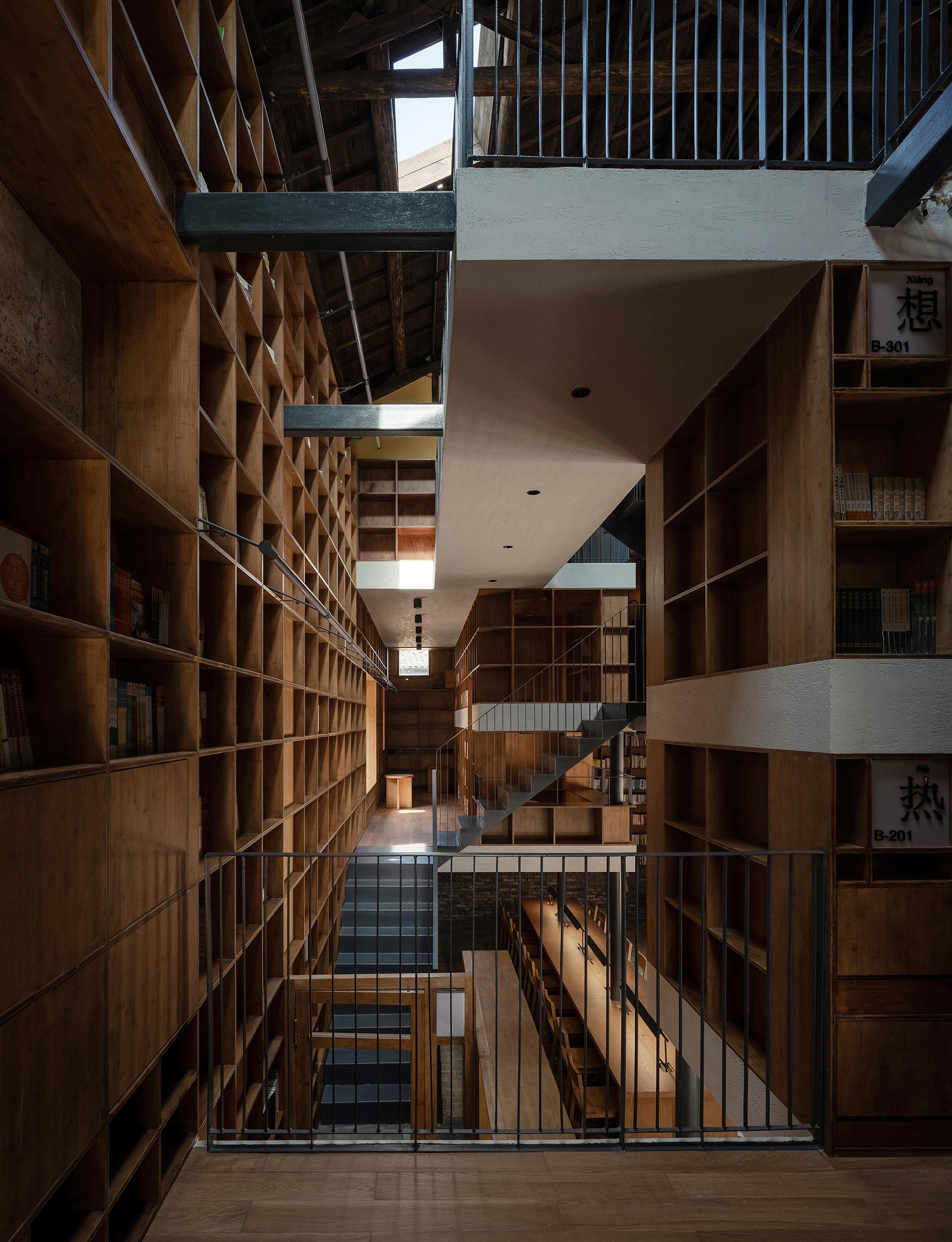 Capsule hotel in a rural library - image 18