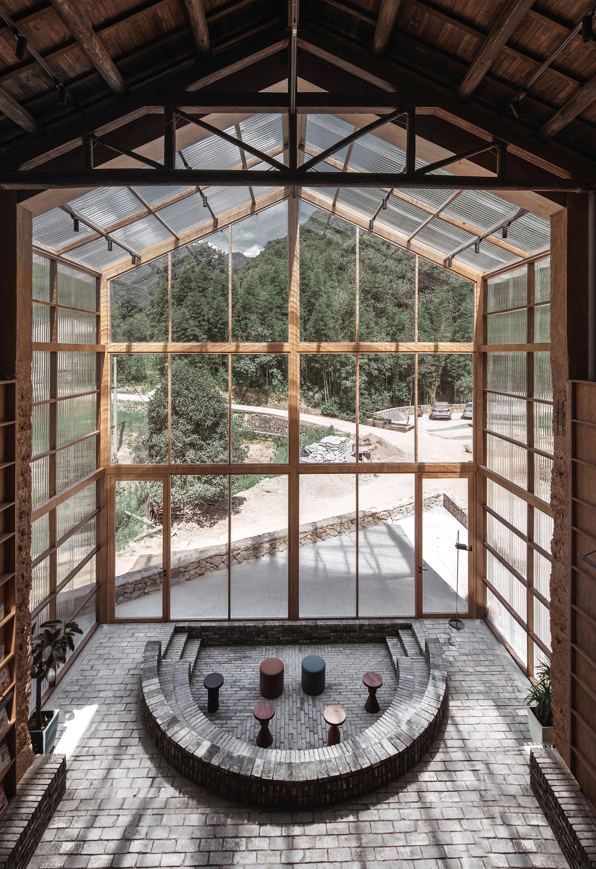 Capsule hotel in a rural library - image 21