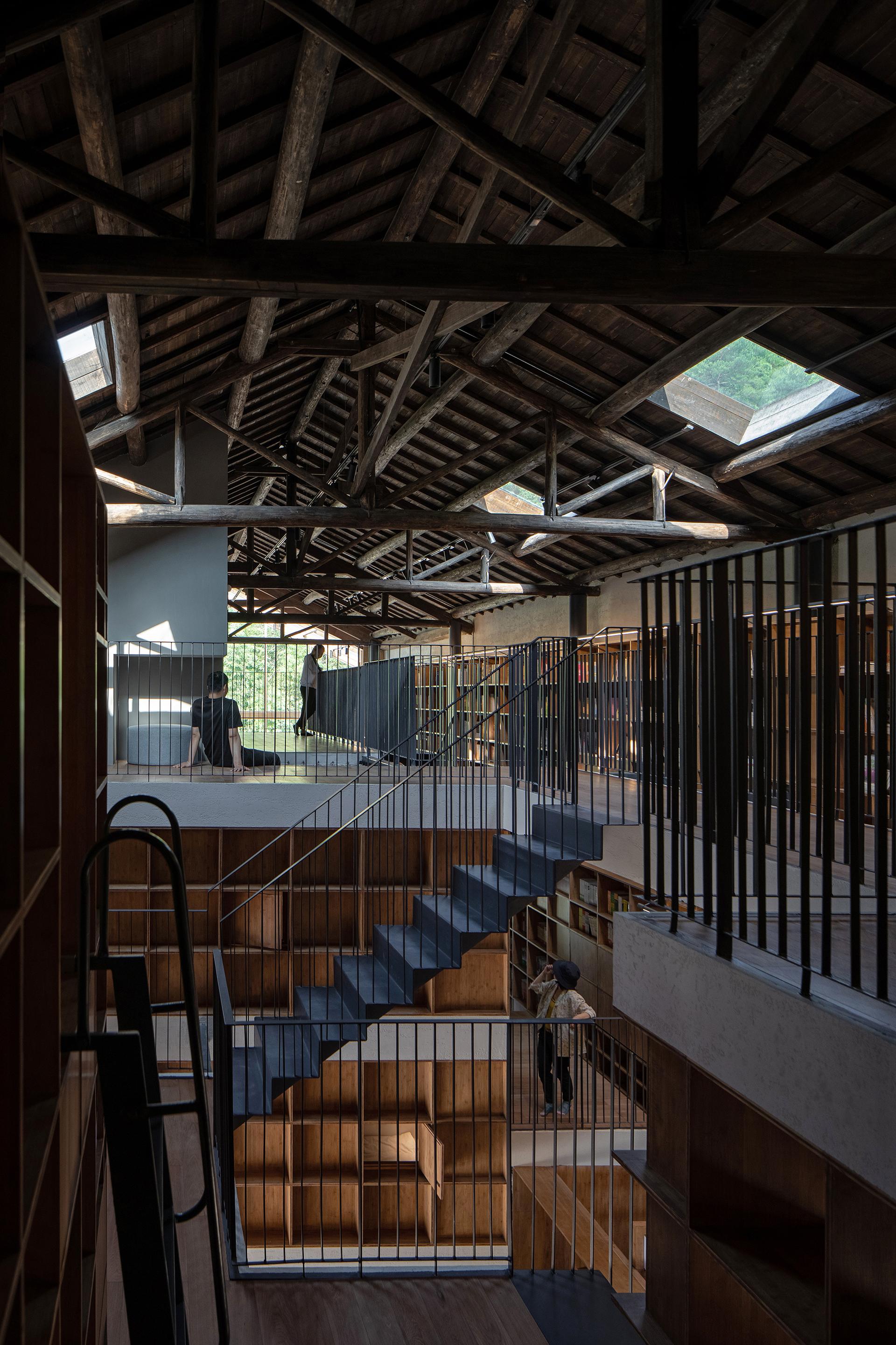 Capsule hotel in a rural library - image 25