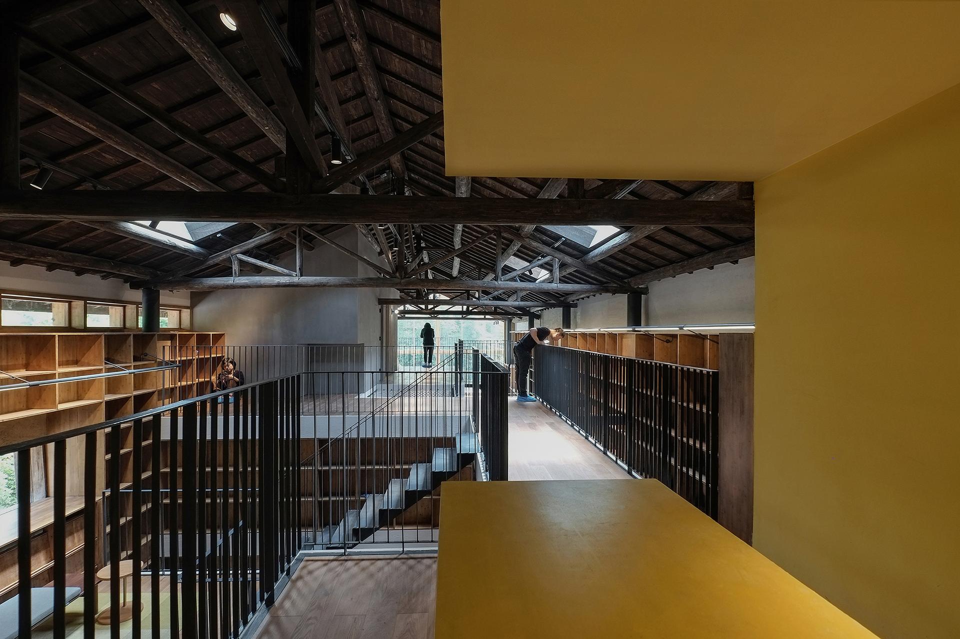 Capsule hotel in a rural library - image 26