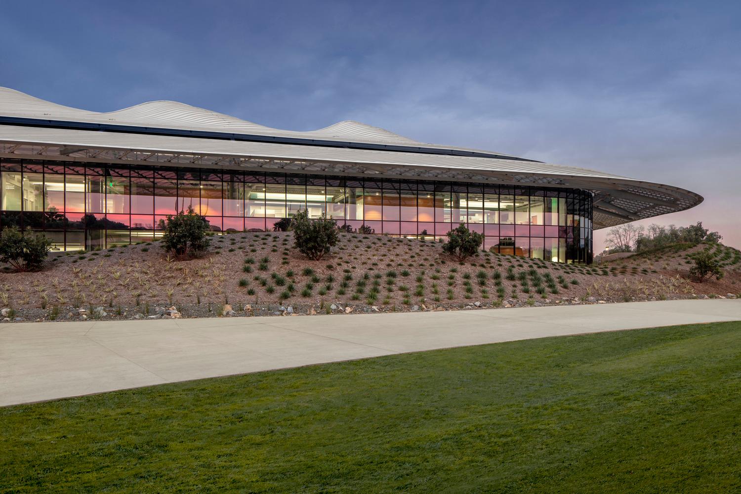 California State Polytechnic University, Pomona, Administration Replacement Building - image 2