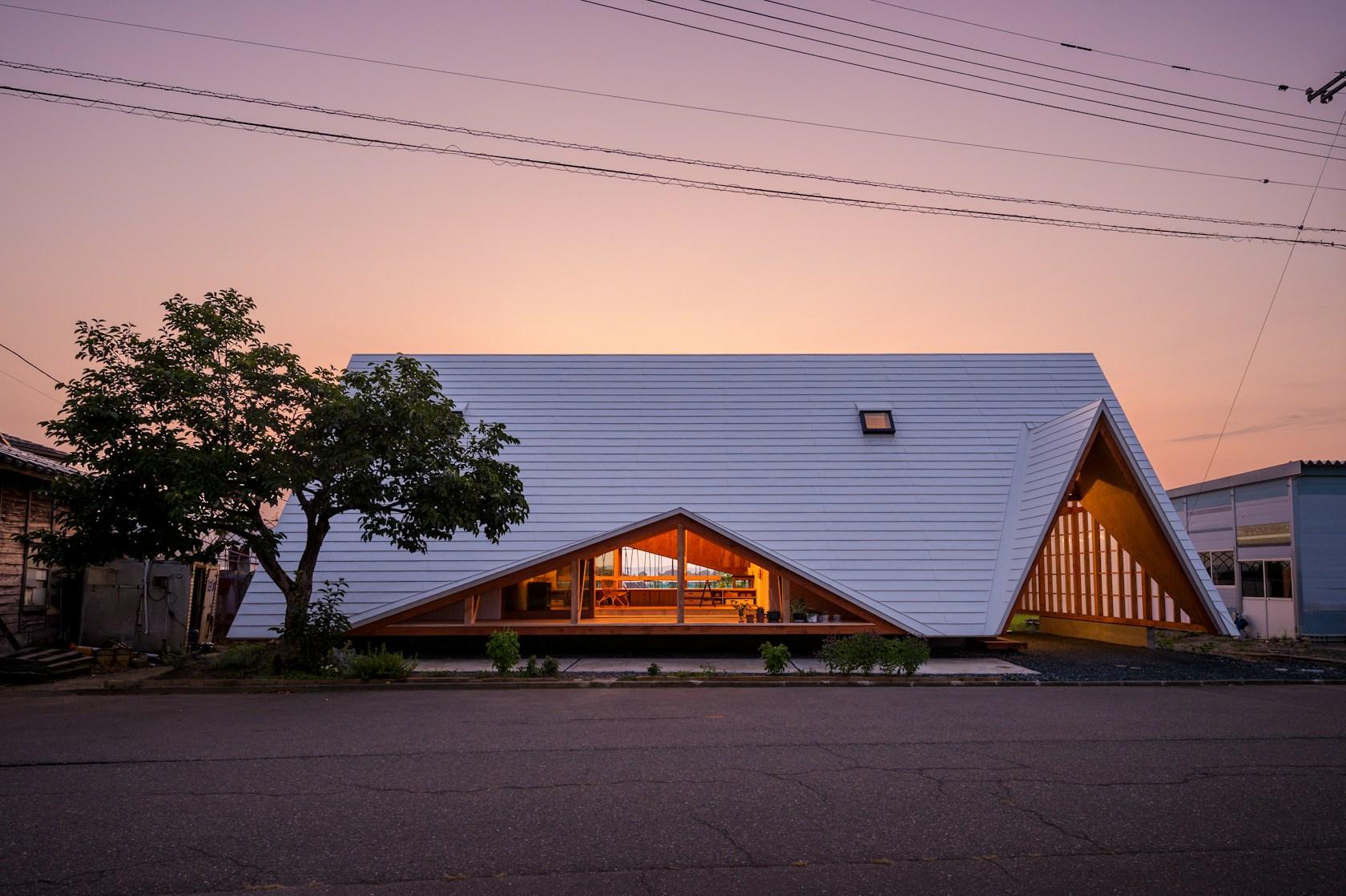 Hara House - image 17
