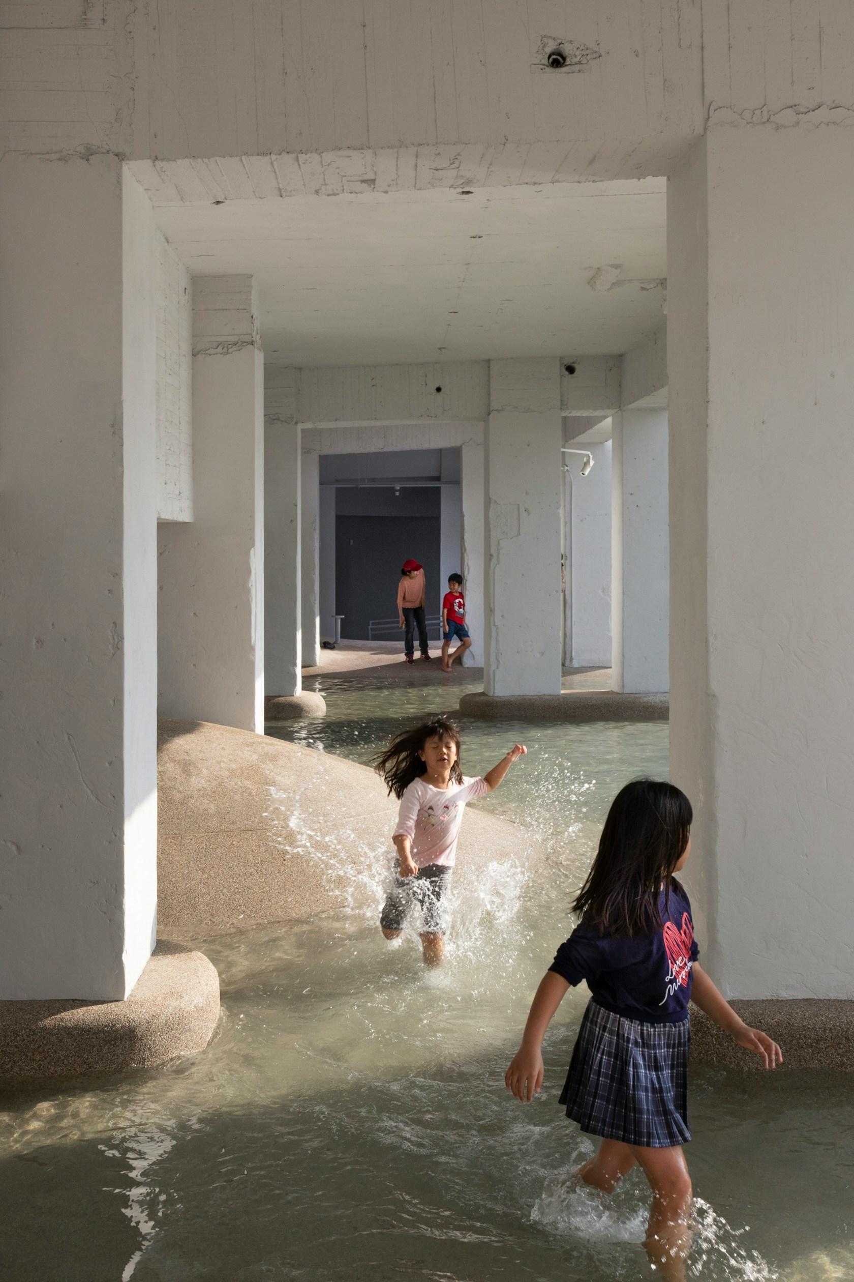 Tainan Spring - image 24