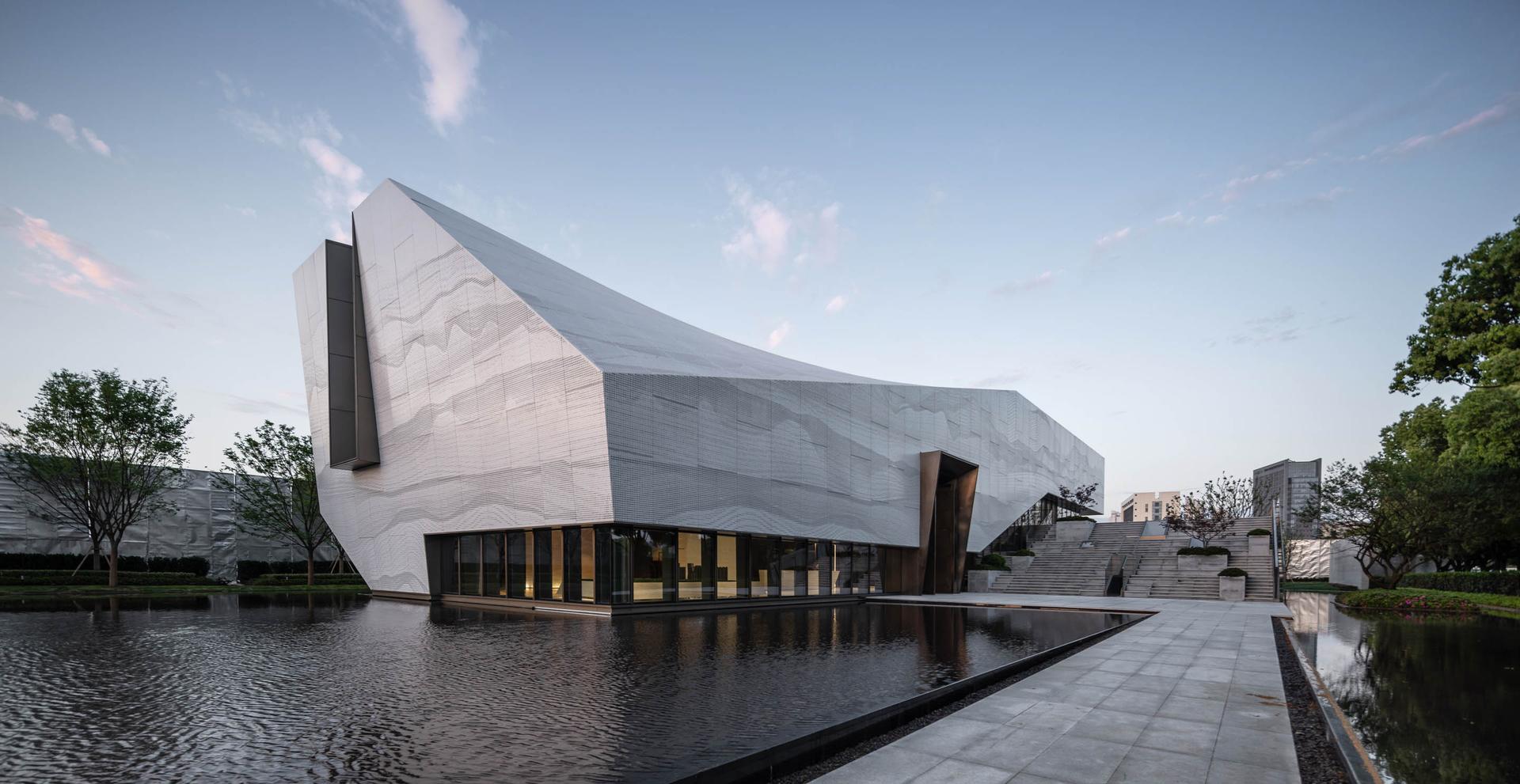 Financial City Community Center - image 16