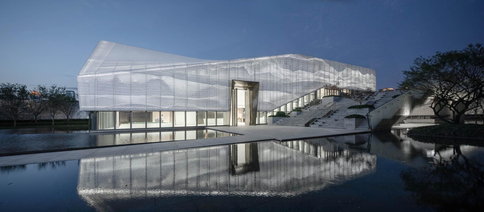 Financial City Community Center - image 18