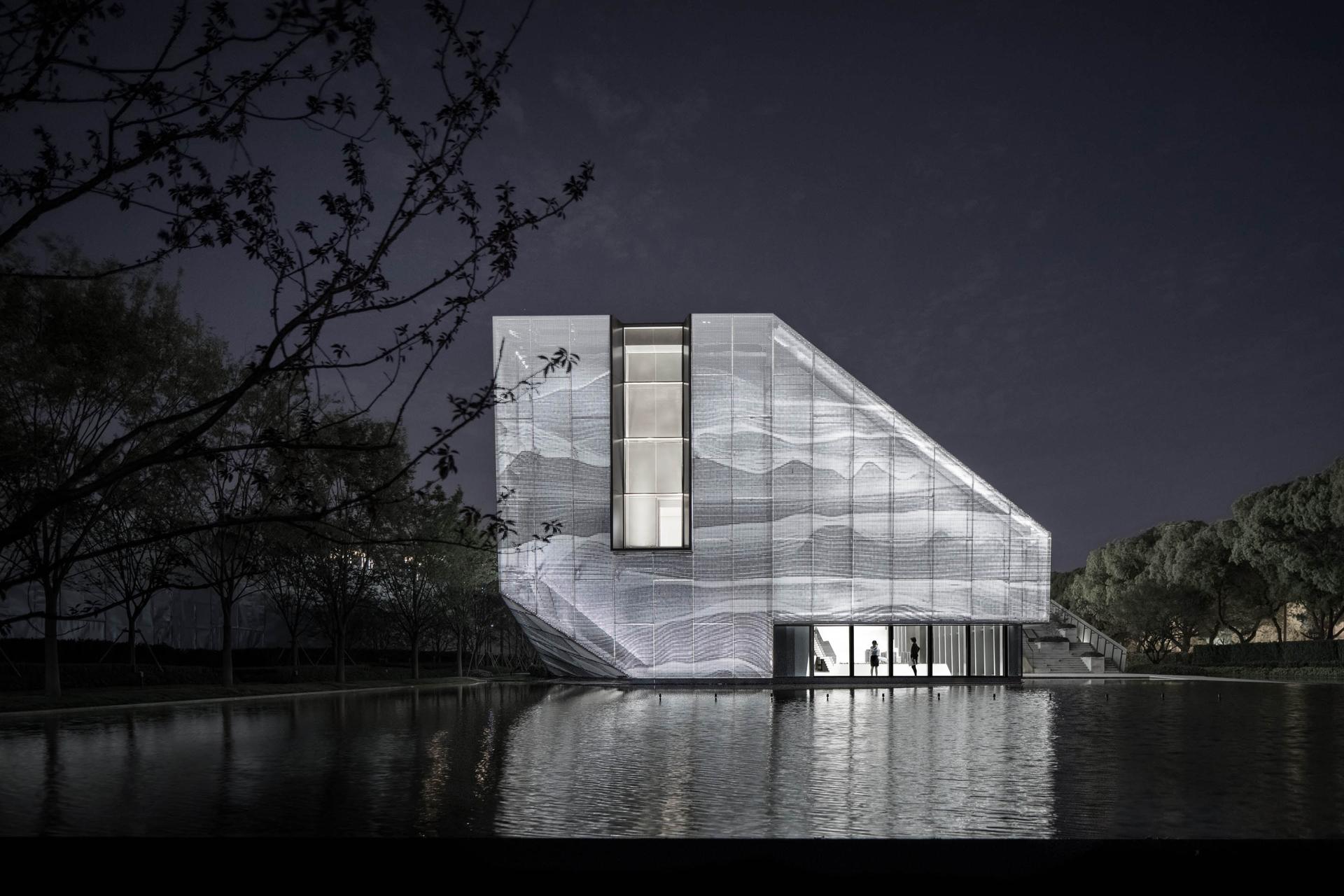 Financial City Community Center - image 19
