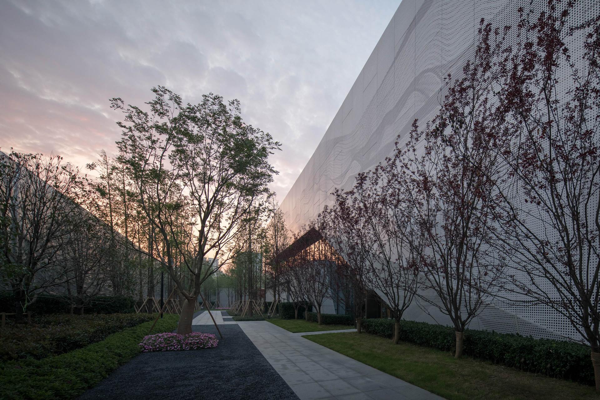 Financial City Community Center - image 23