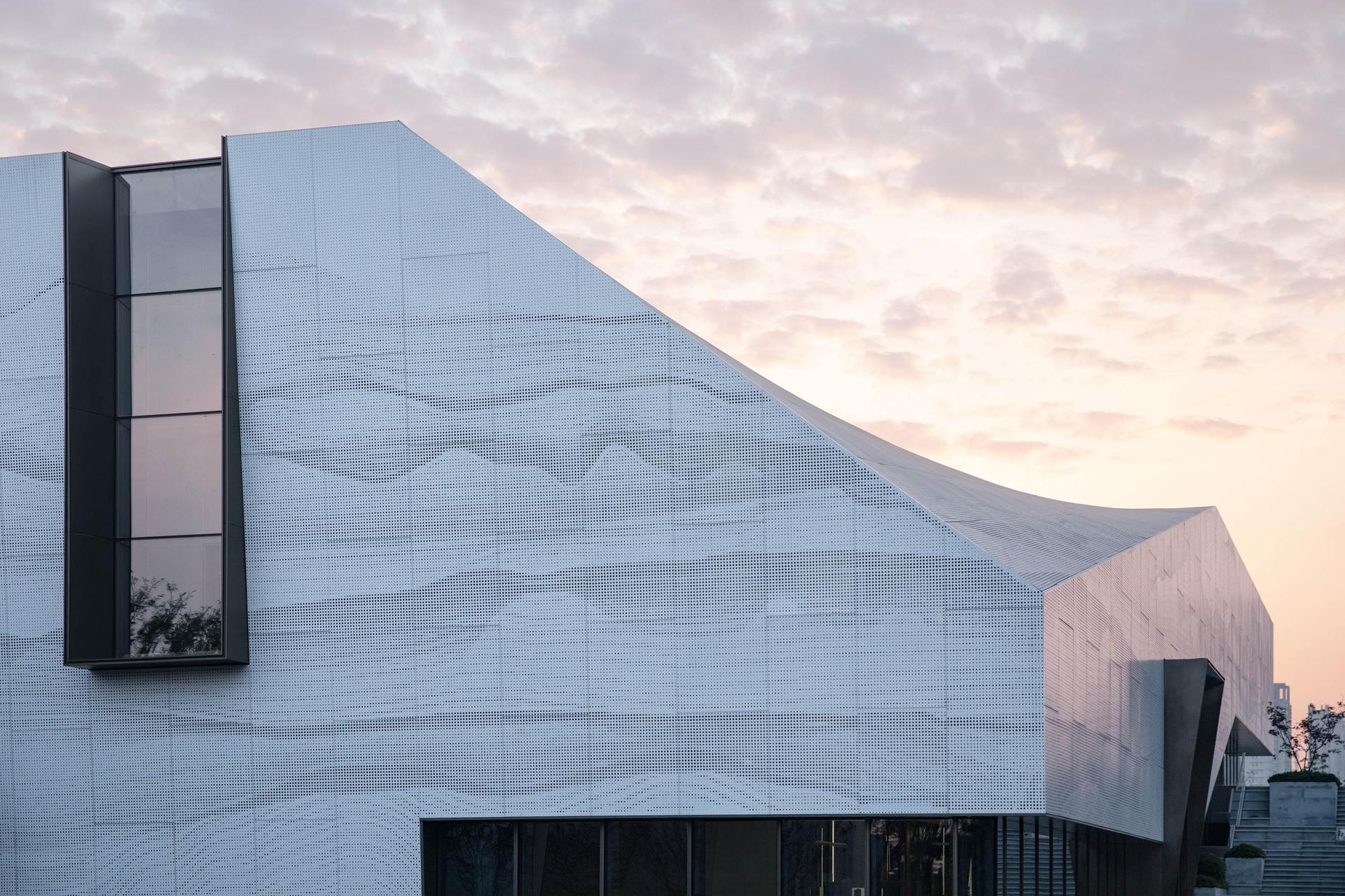 Financial City Community Center - image 25