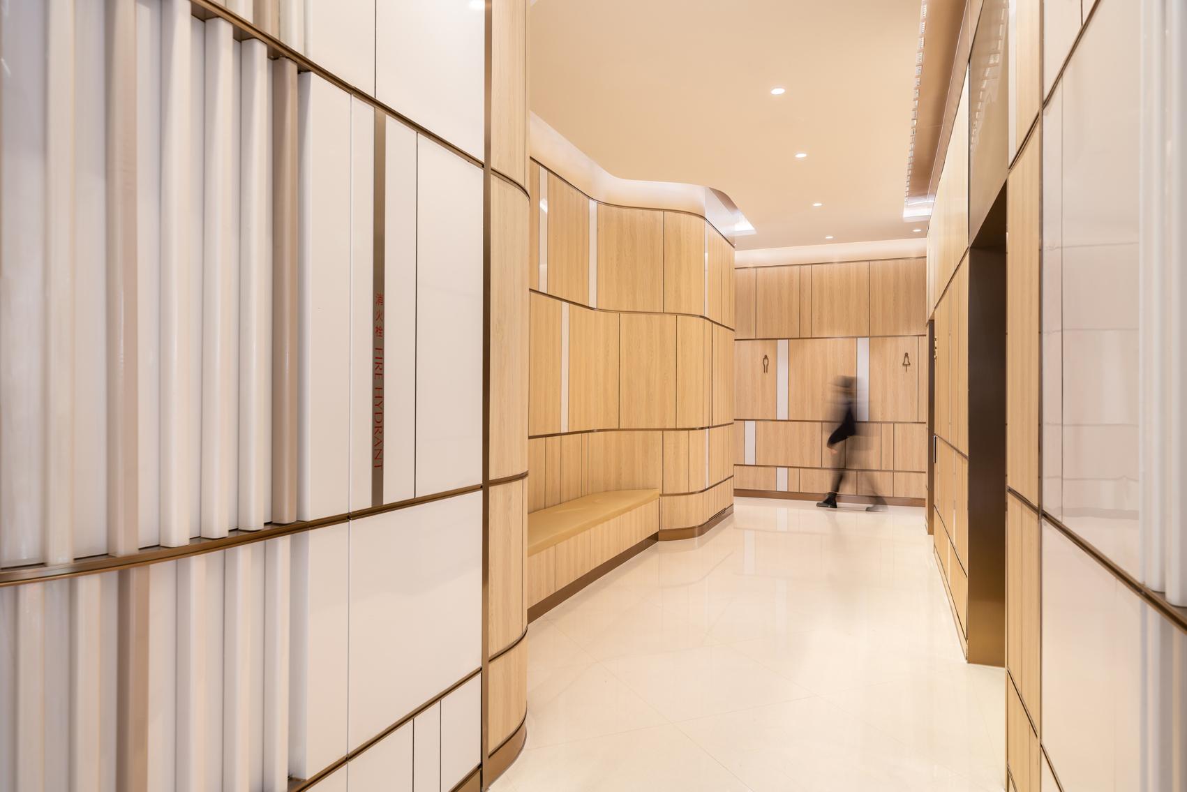 Bund Financial Center South Mall Interior Design - image 7