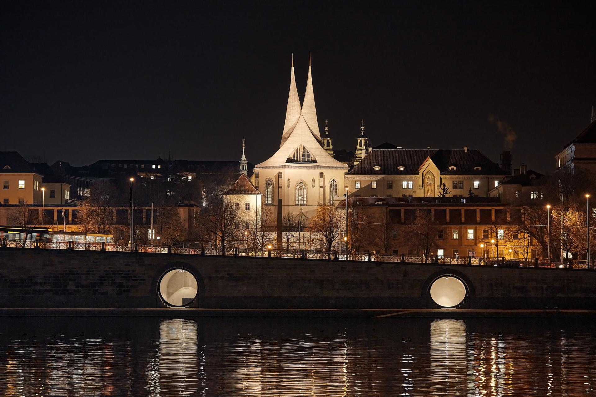 Revitalization of Prague riverfront area - image 25