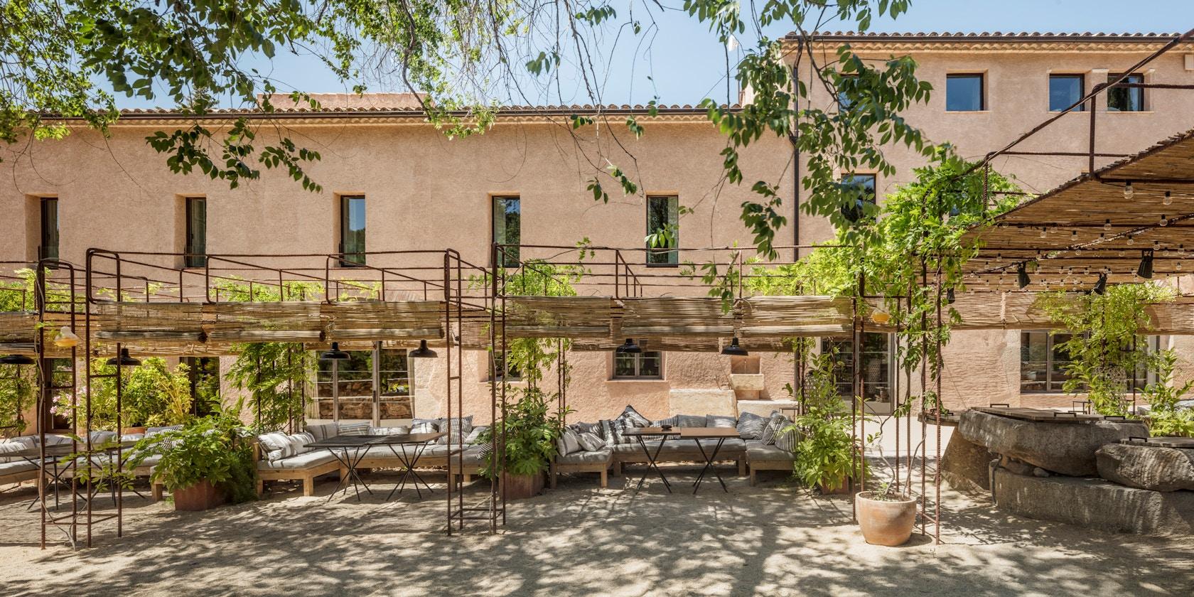 Terra Dominicata Hotel & winery. Landscape intervention - image 2