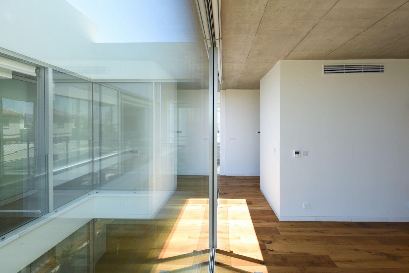 The garden house in the city - image 31