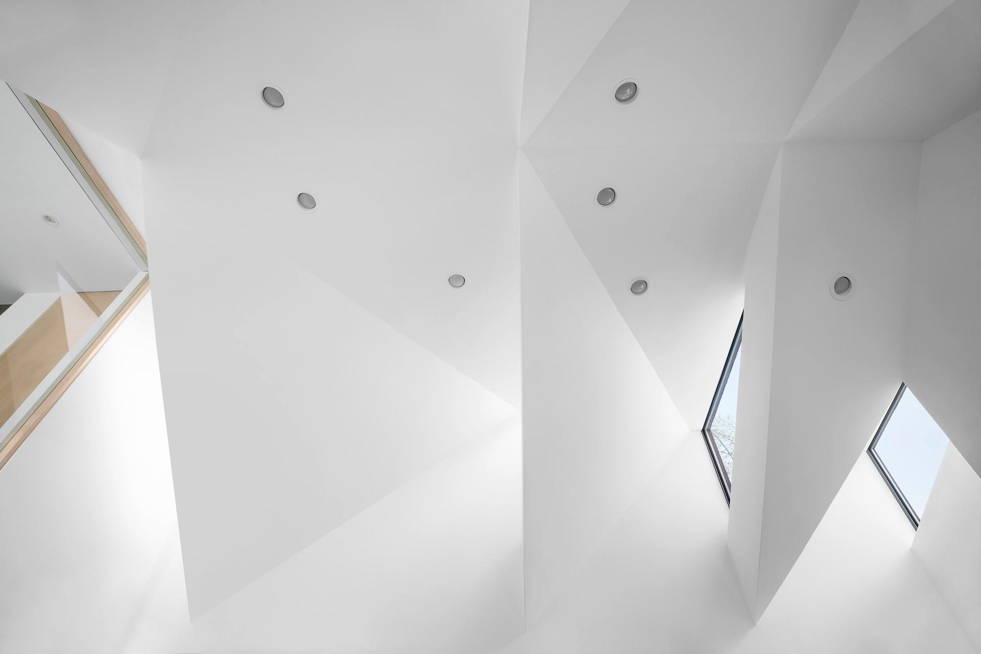 Case Room - image 3