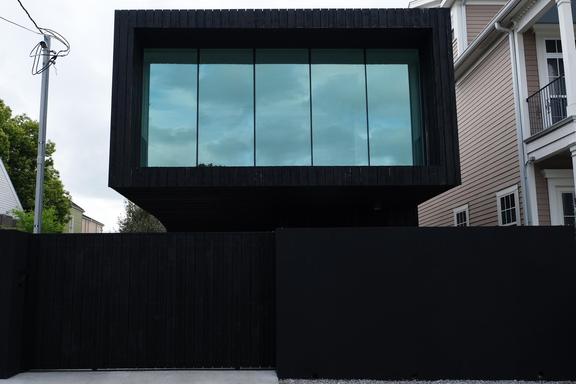 J-House - image 5