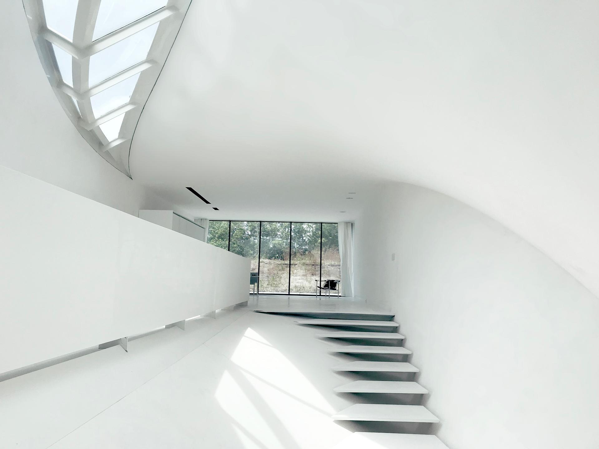 J-House - image 3