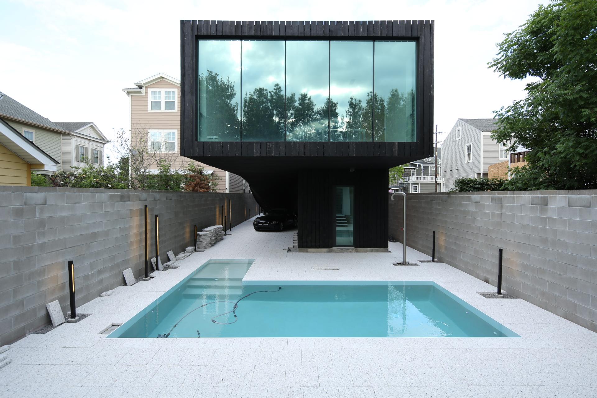 J-House - image 13