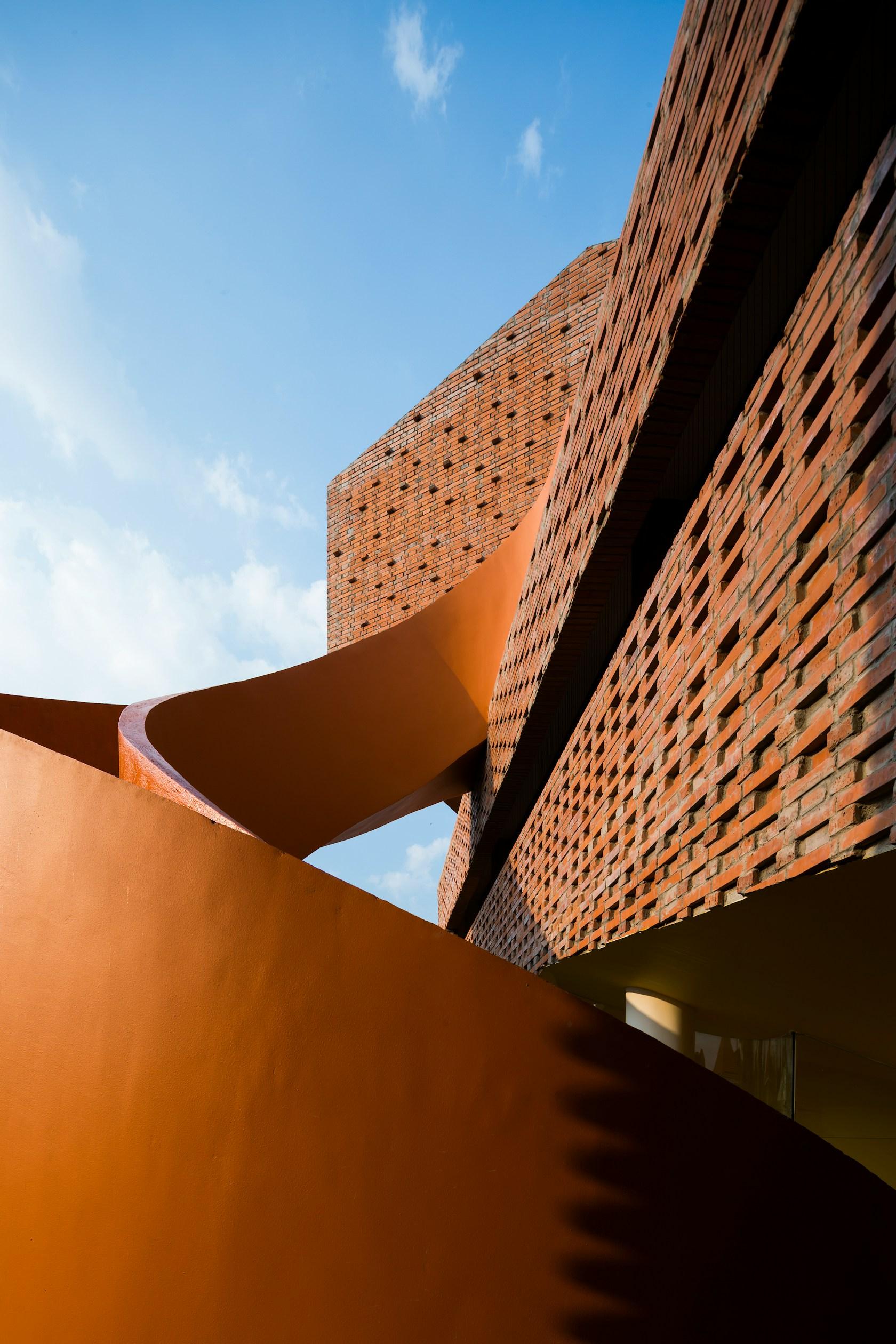 CHUON CHUON KIM 2 KINDERGARTEN - image 11
