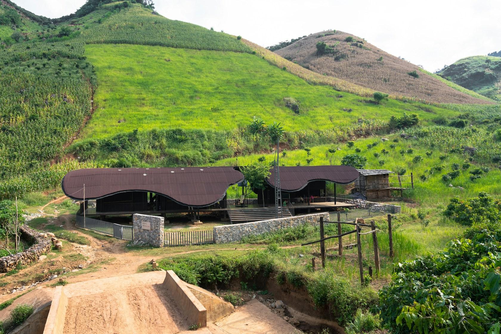 BÓ MON PRESCHOOL - The idea of a connecting station