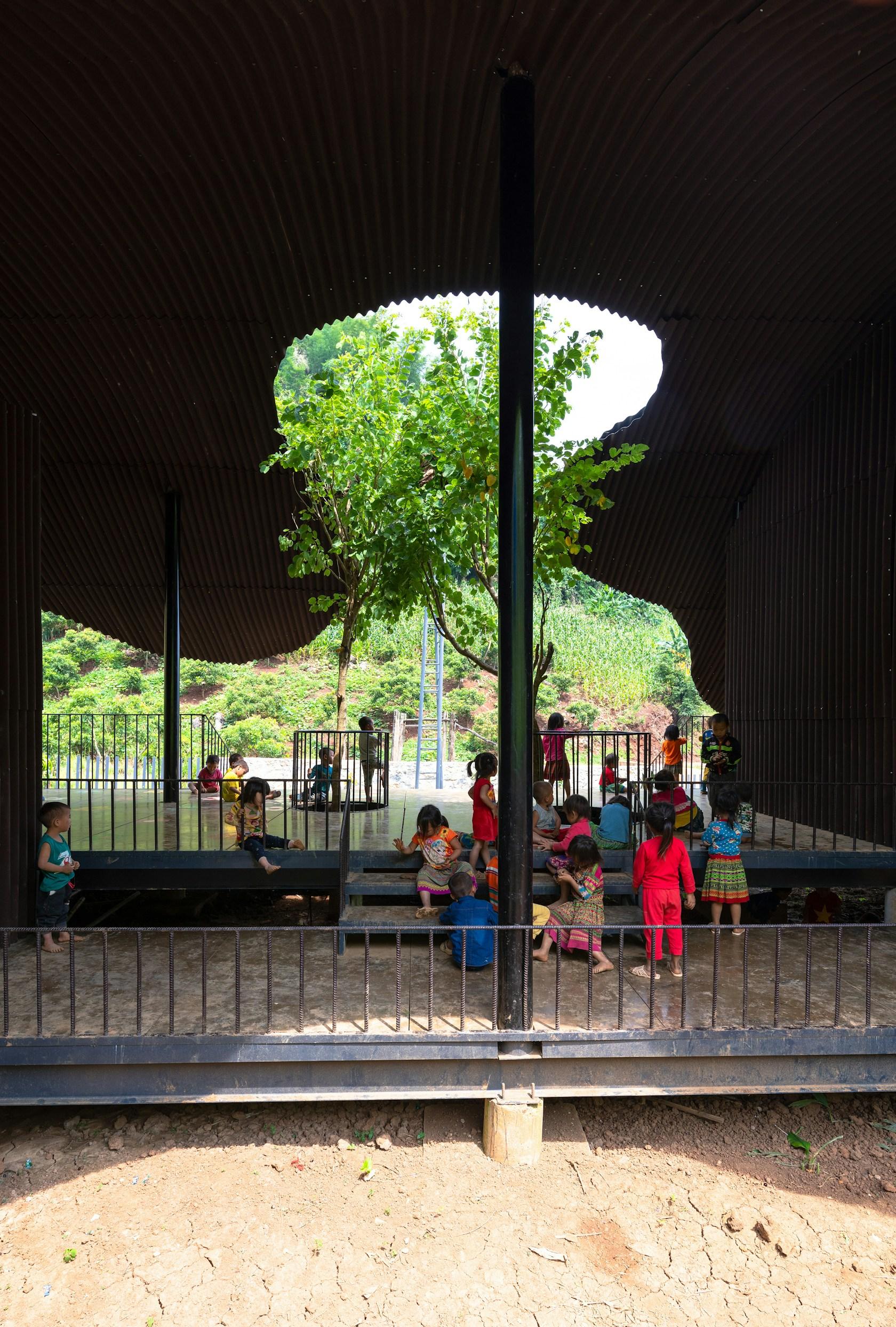 BÓ MON PRESCHOOL - The idea of a connecting station - image 7