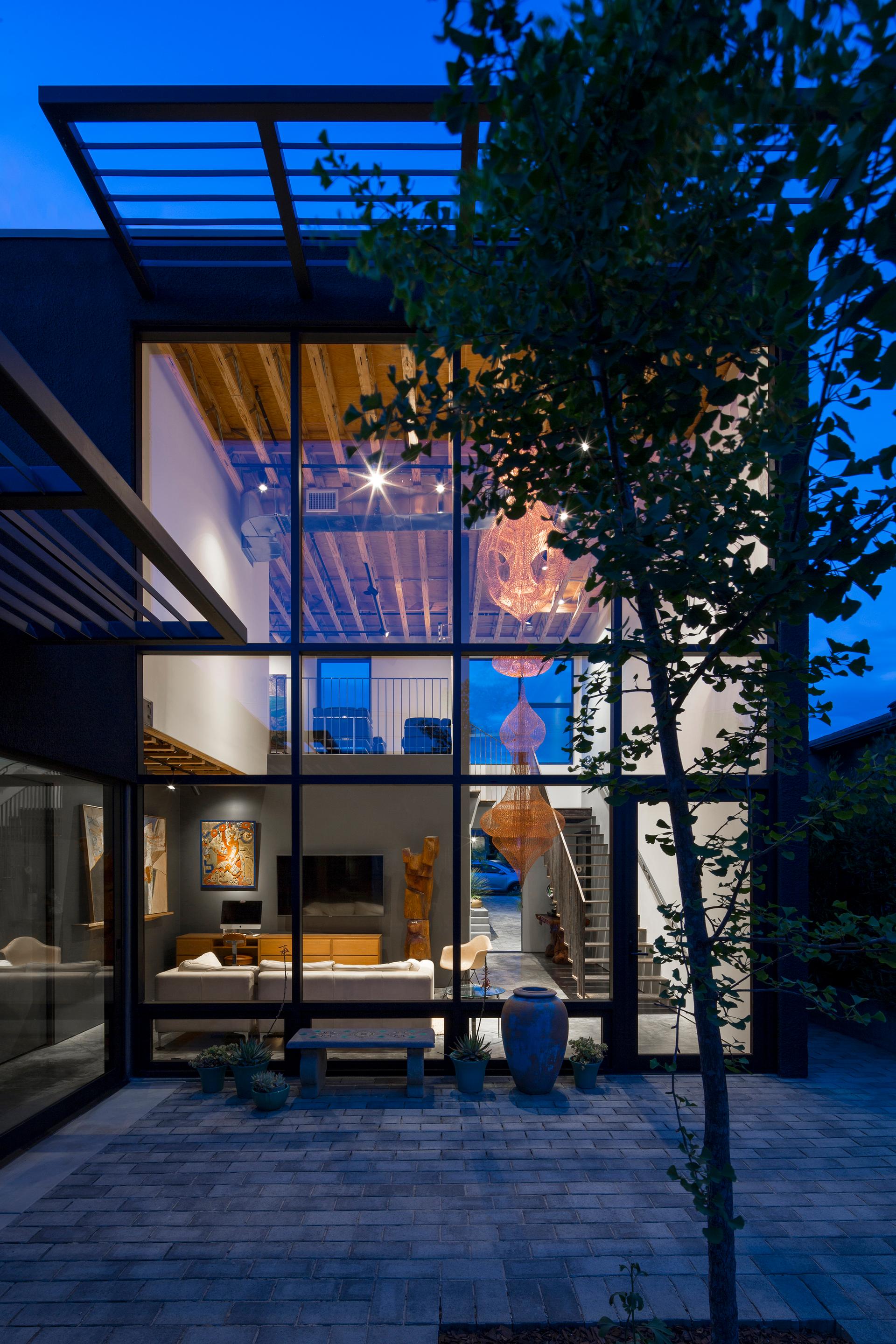 Meridian Residence - image 2
