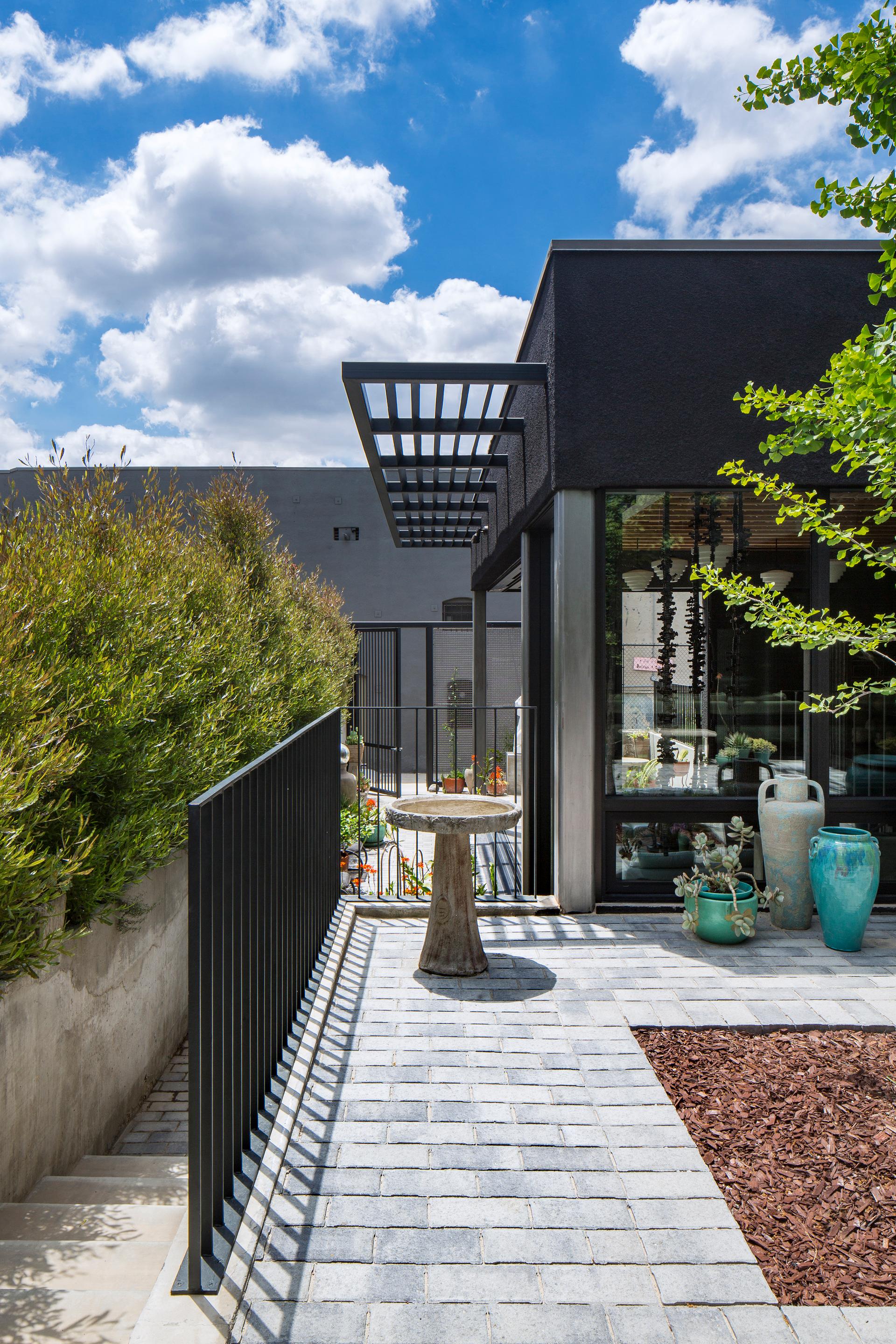 Meridian Residence - image 5