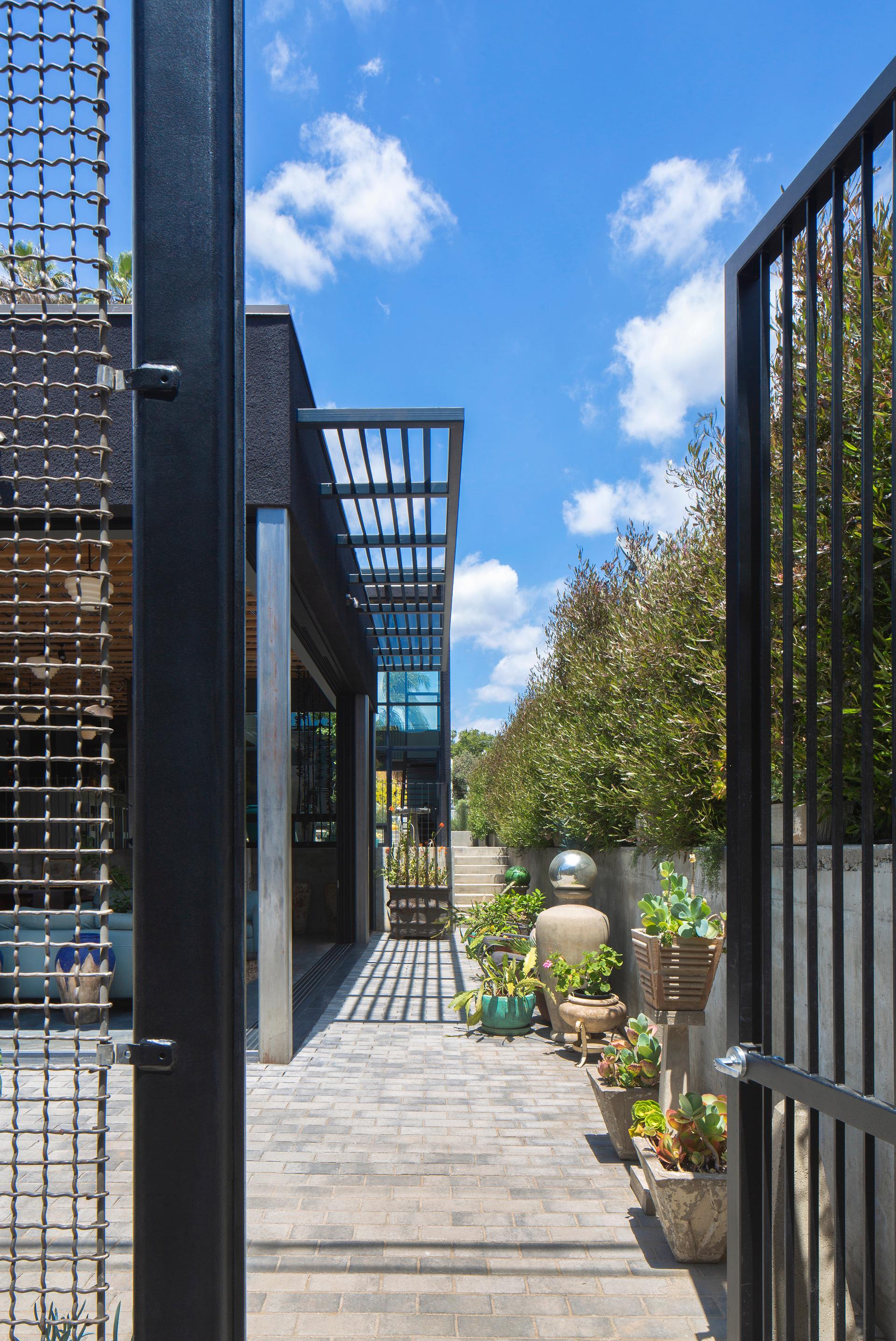 Meridian Residence - image 6