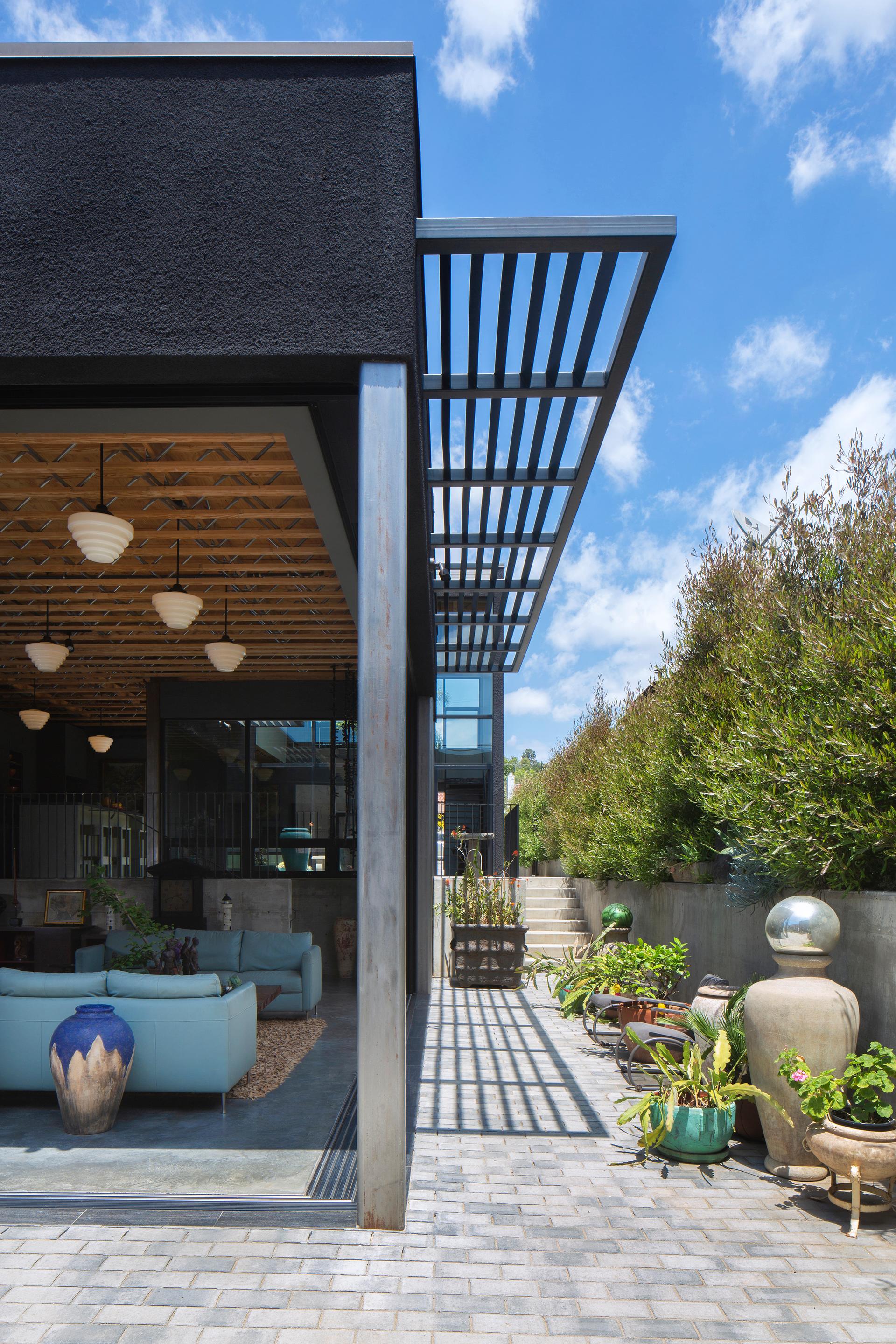Meridian Residence - image 7