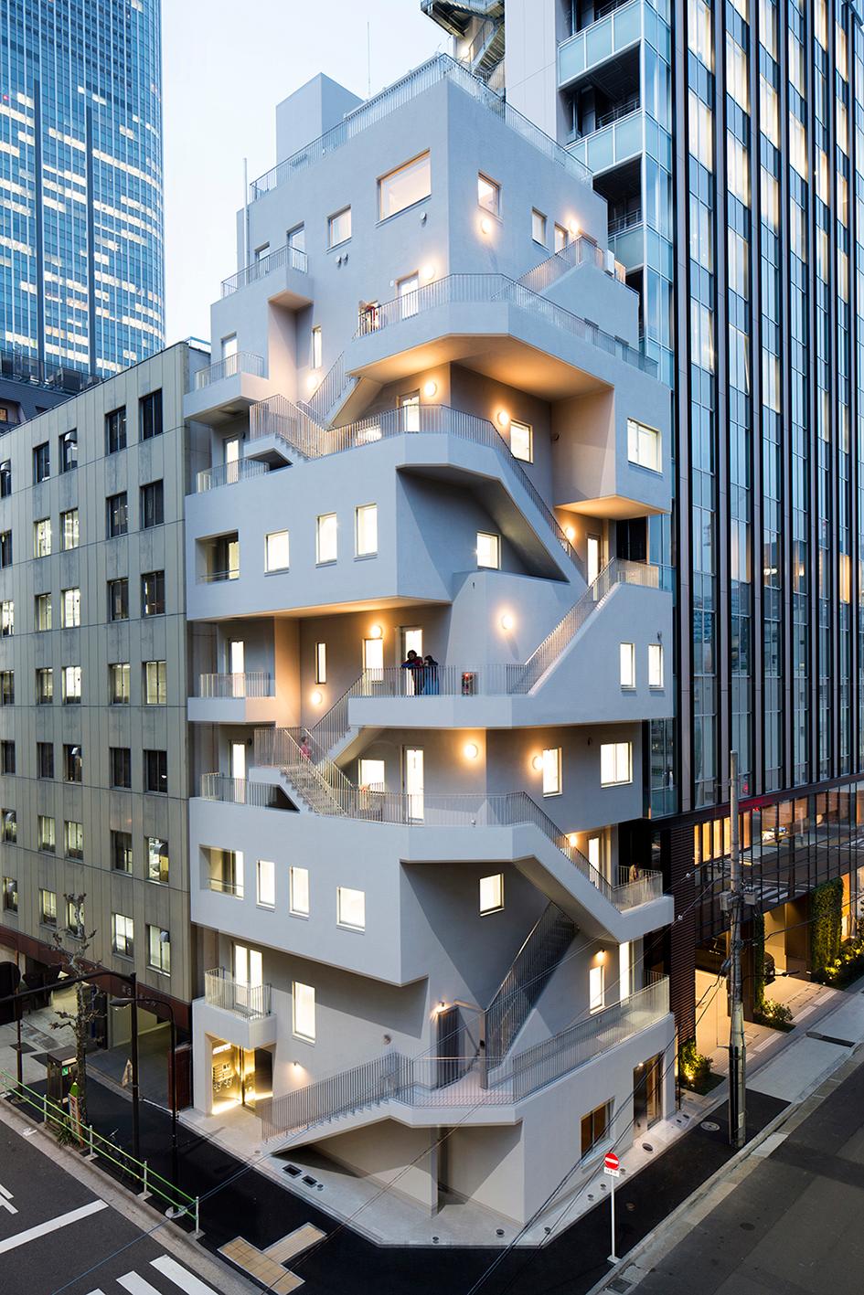 ARAKAWA BLDG. - image 2
