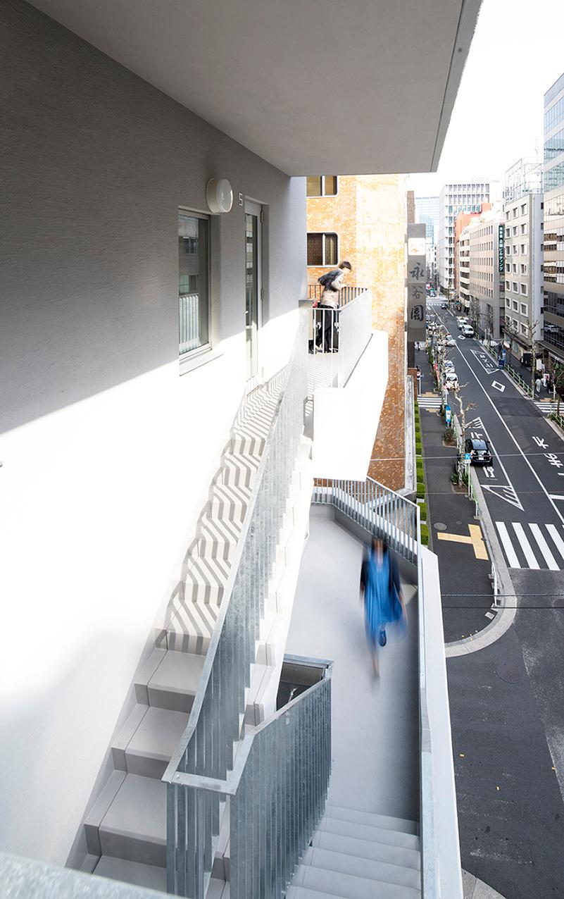 ARAKAWA BLDG. - image 9